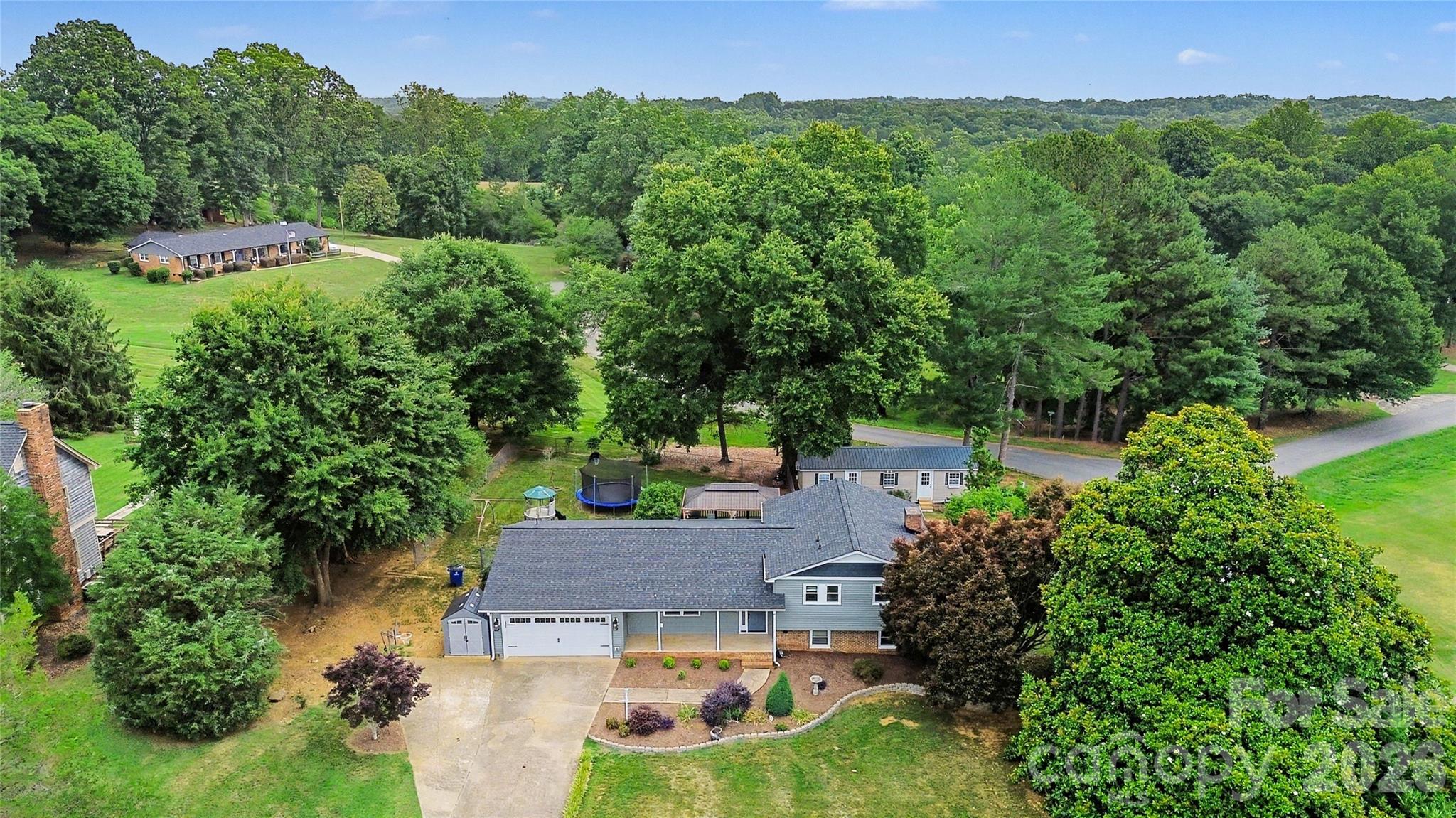 3035 River Road — Shelby