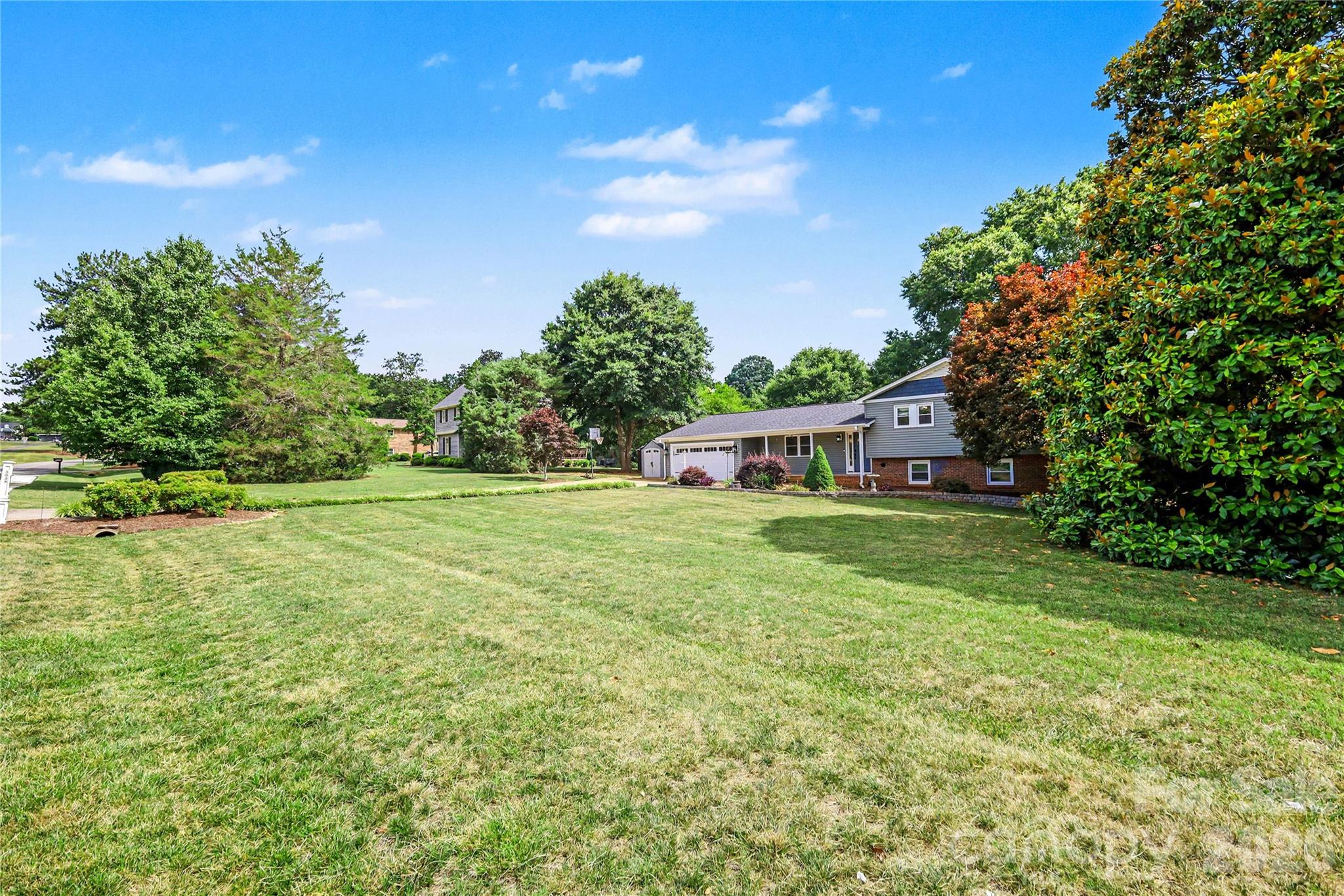 3035 River Road — Shelby