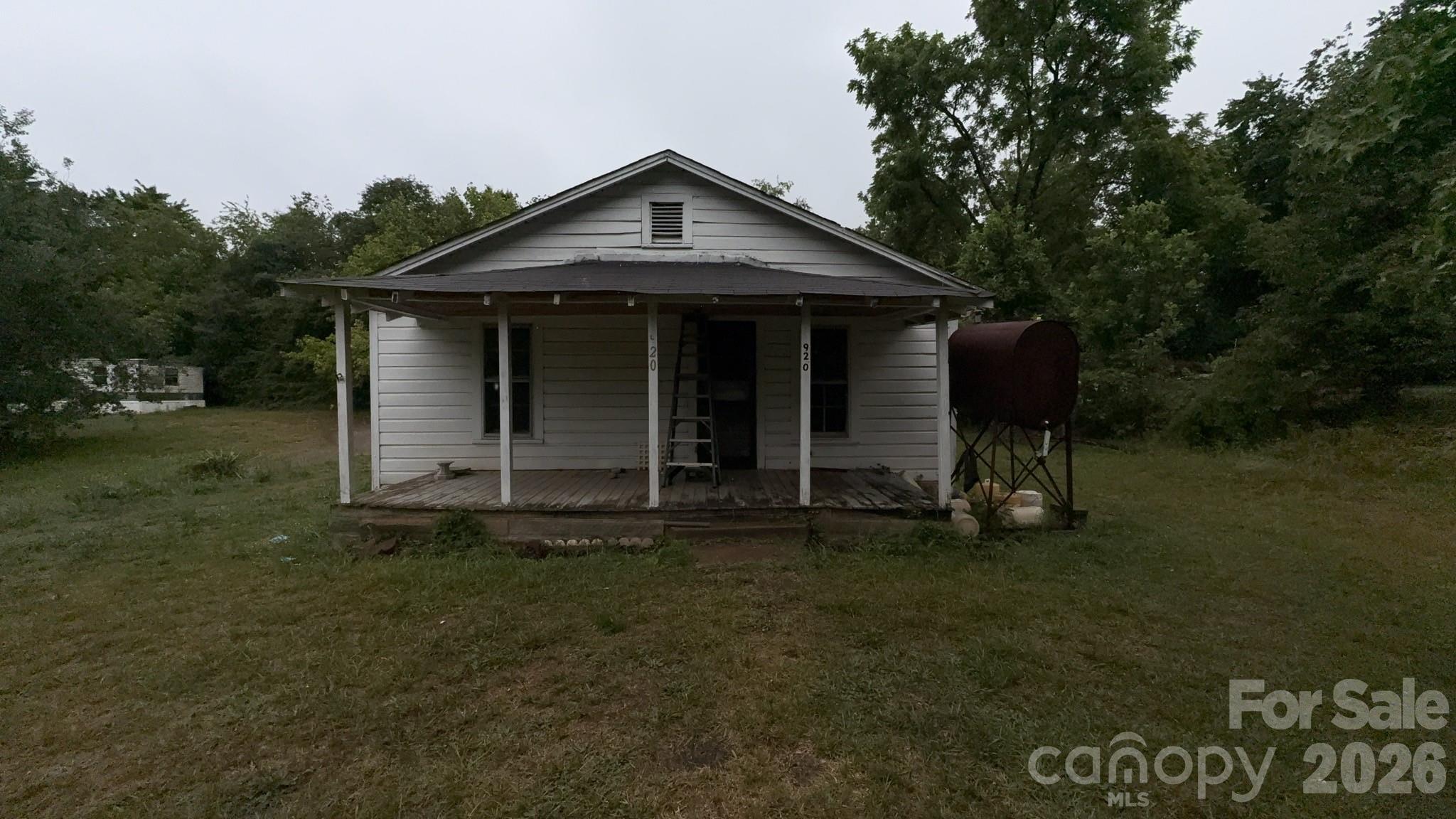 922 US 70 None W — Morganton