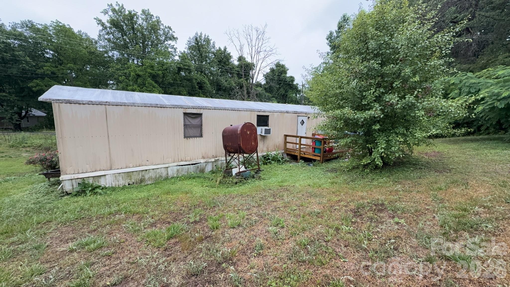 922 US 70 None W — Morganton