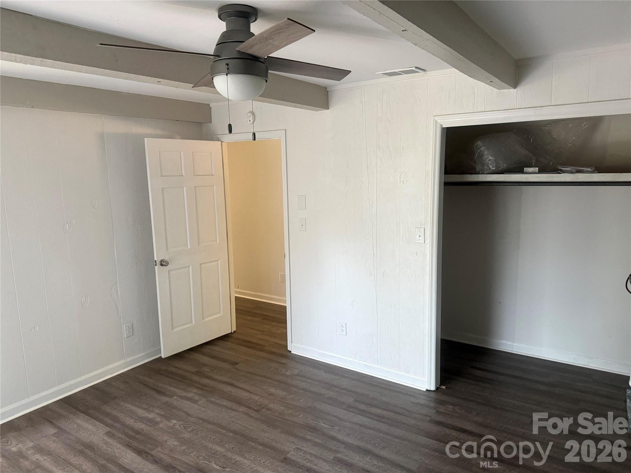 1135 Iron Circle — Morganton