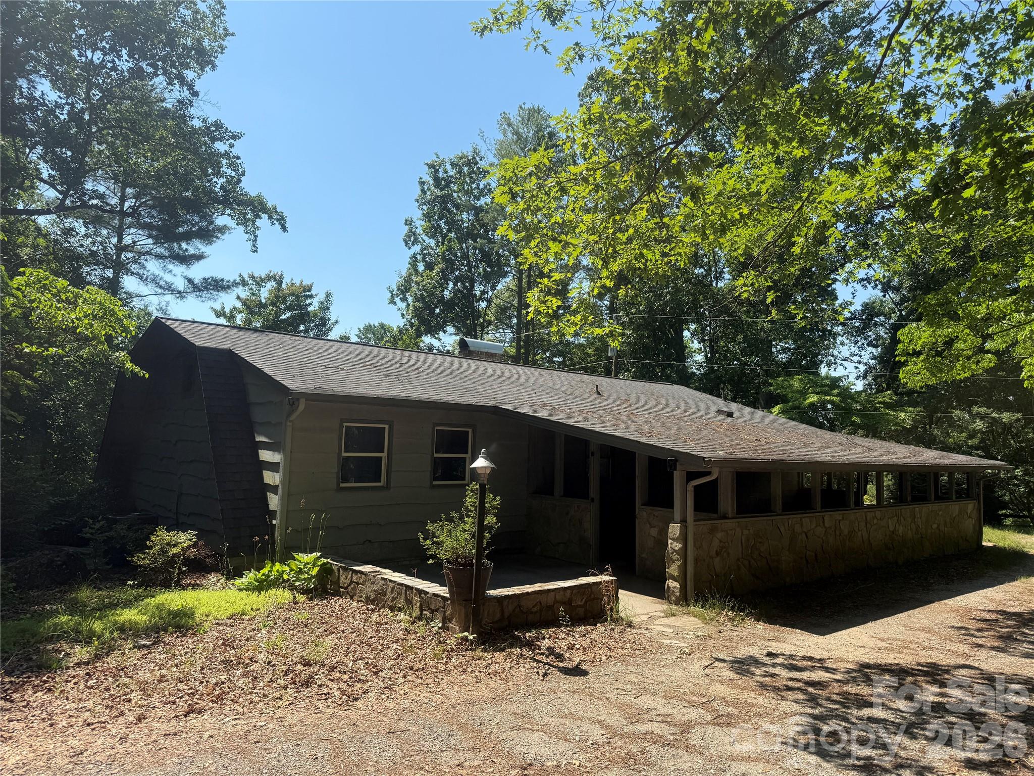 1135 Iron Circle — Morganton
