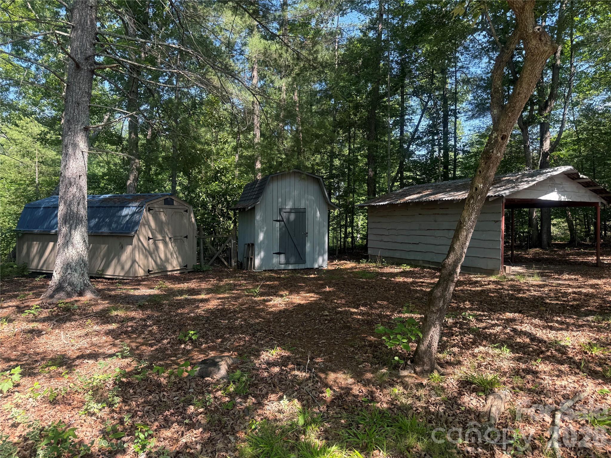 1135 Iron Circle — Morganton