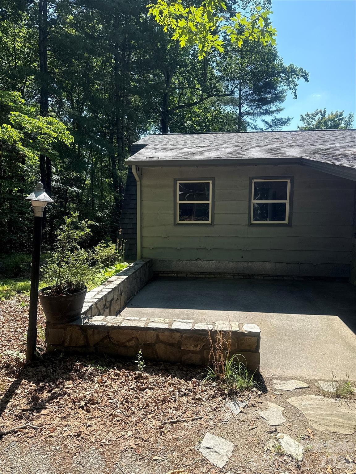 1135 Iron Circle — Morganton