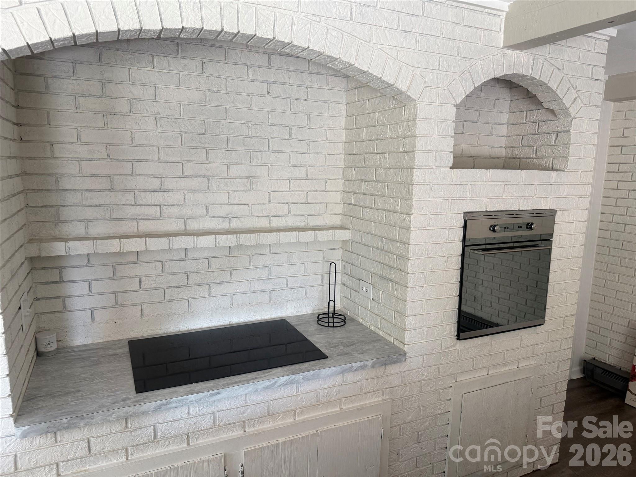 1135 Iron Circle — Morganton