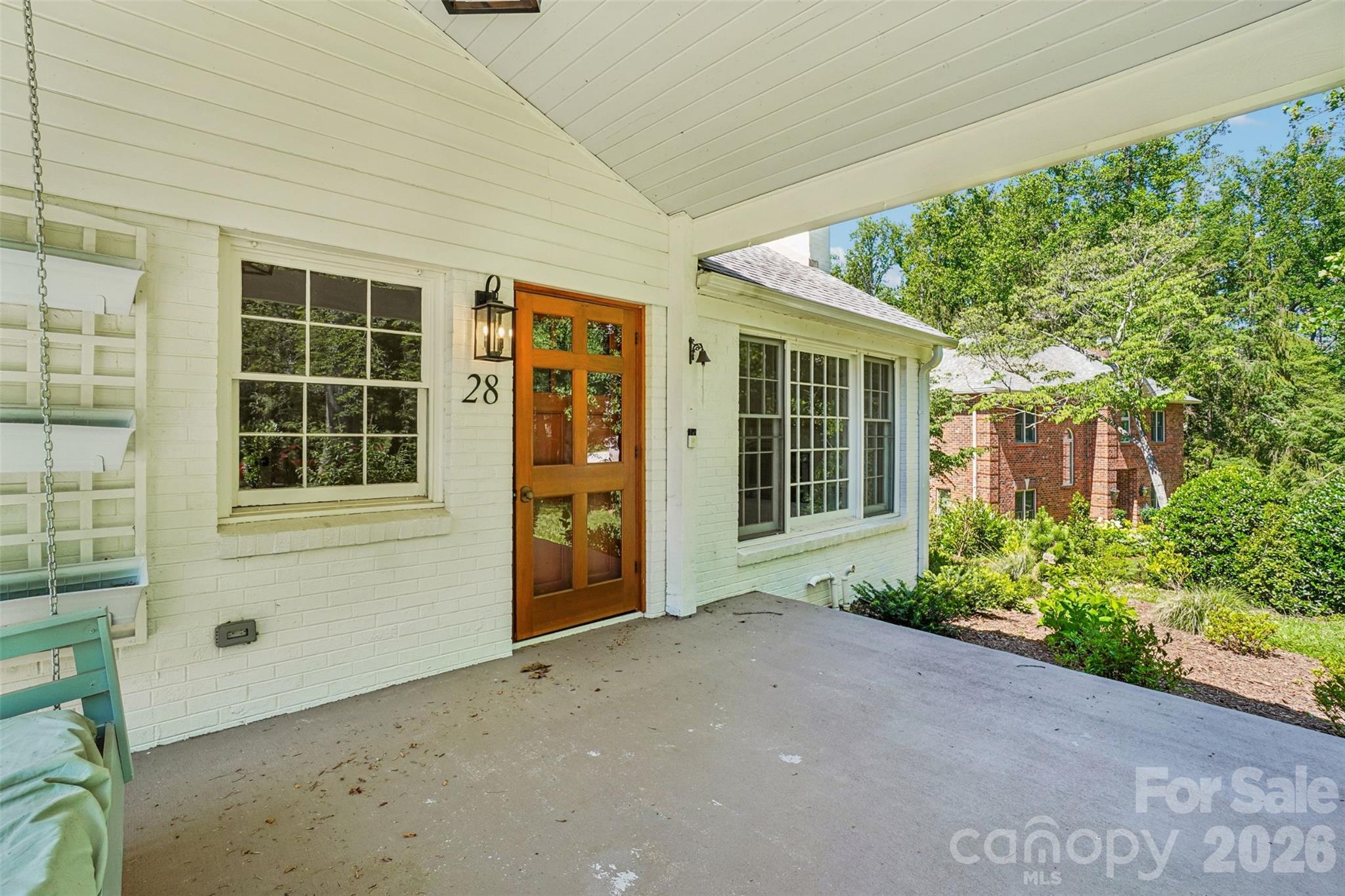 28 Ridgefield Place — Asheville