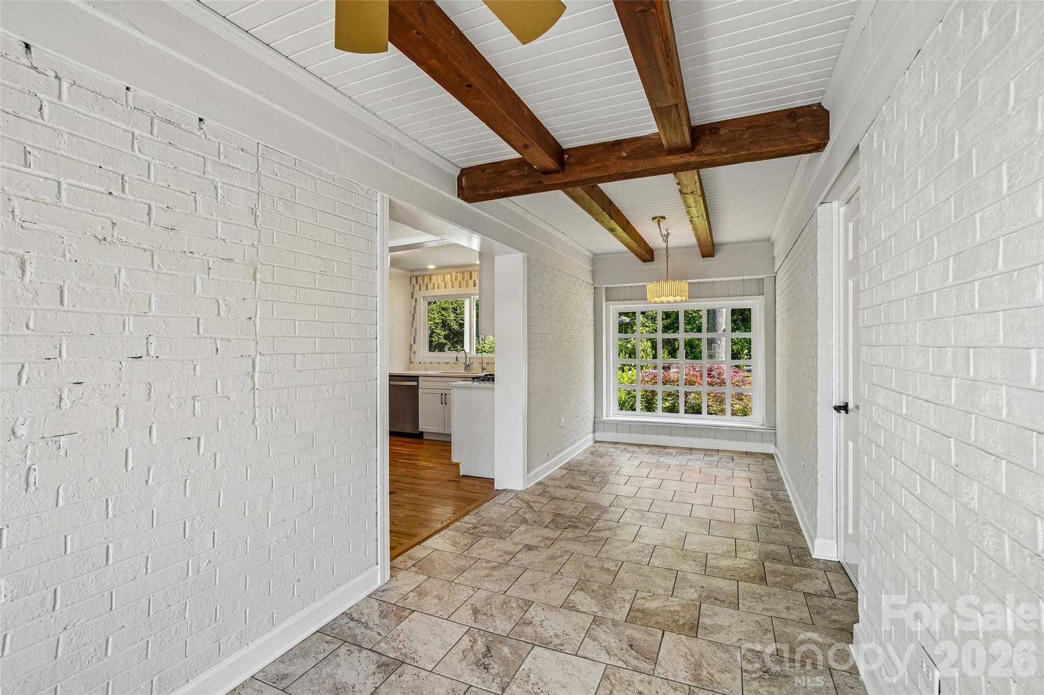 28 Ridgefield Place — Asheville