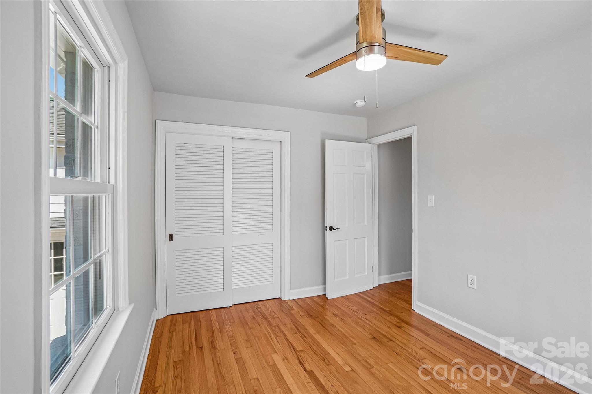 28 Ridgefield Place — Asheville