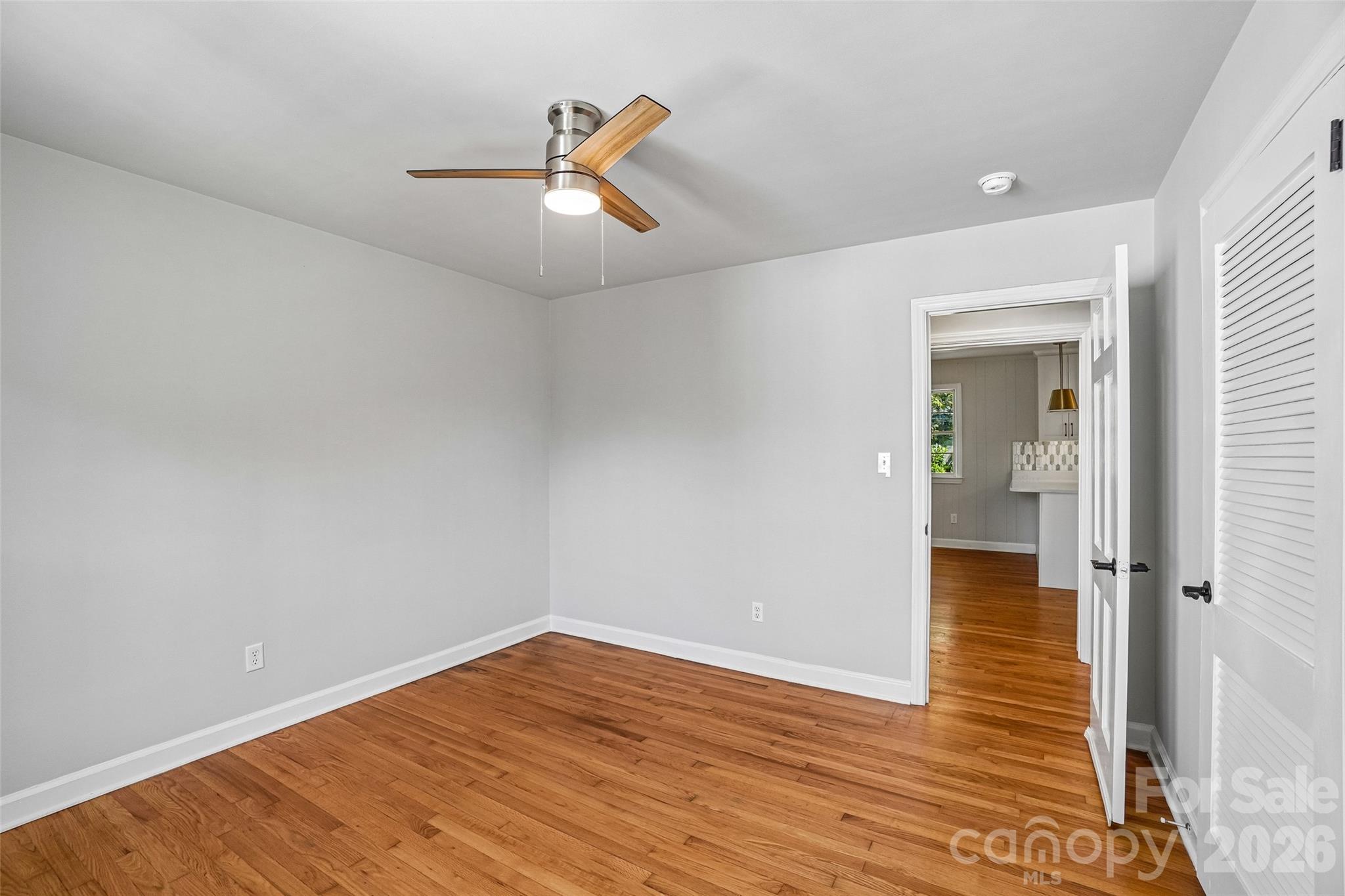28 Ridgefield Place — Asheville