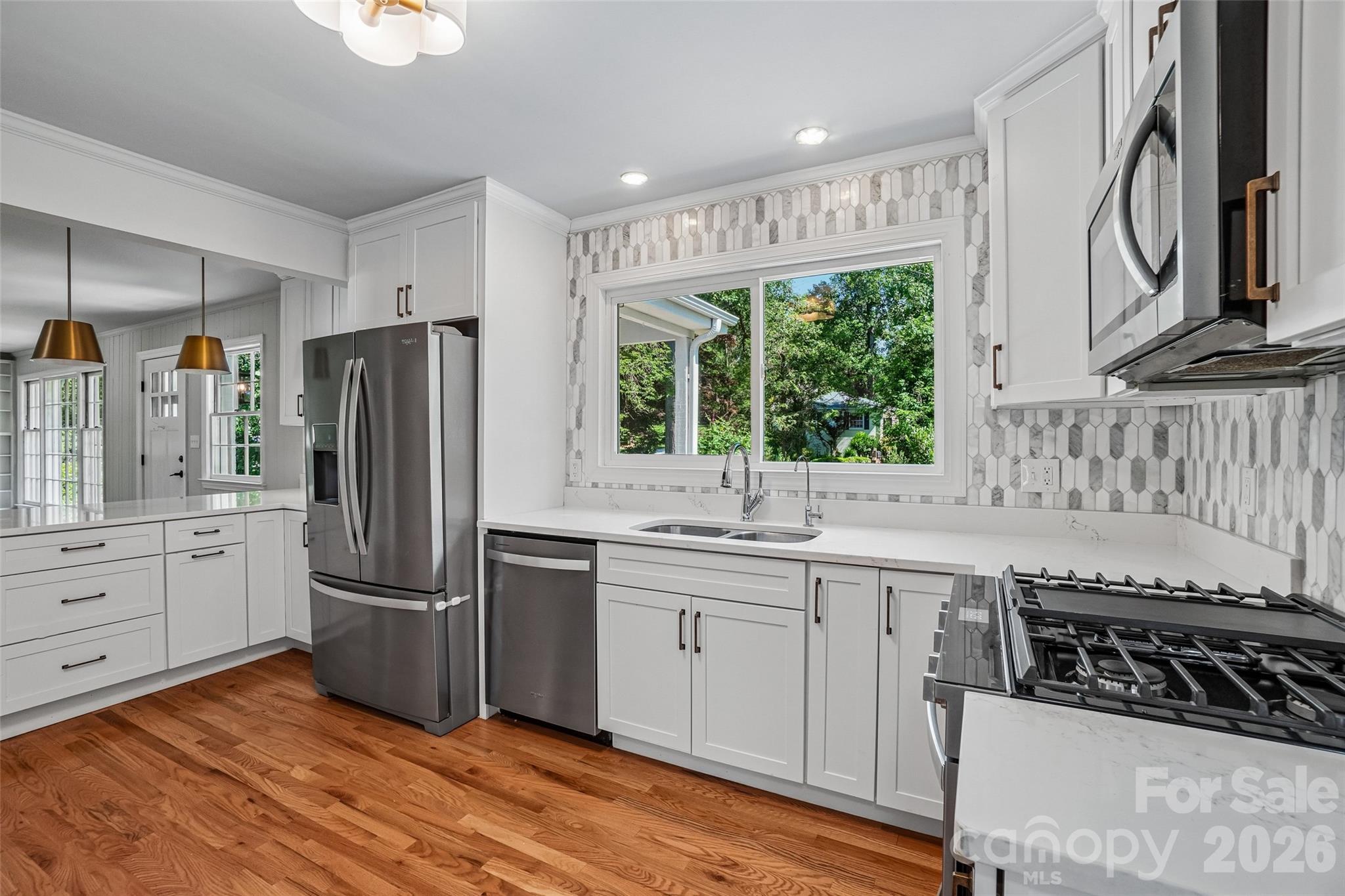 28 Ridgefield Place — Asheville