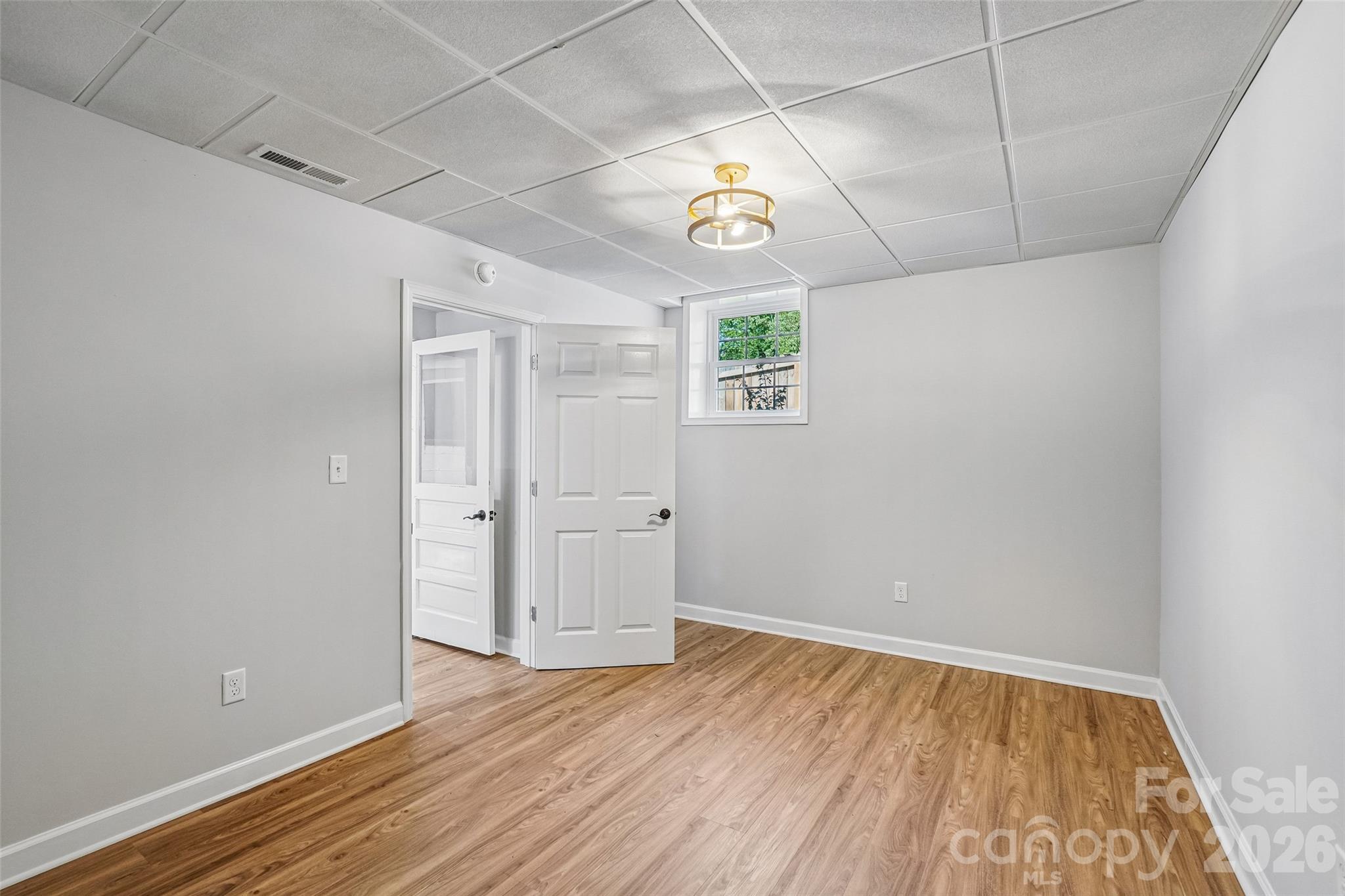28 Ridgefield Place — Asheville