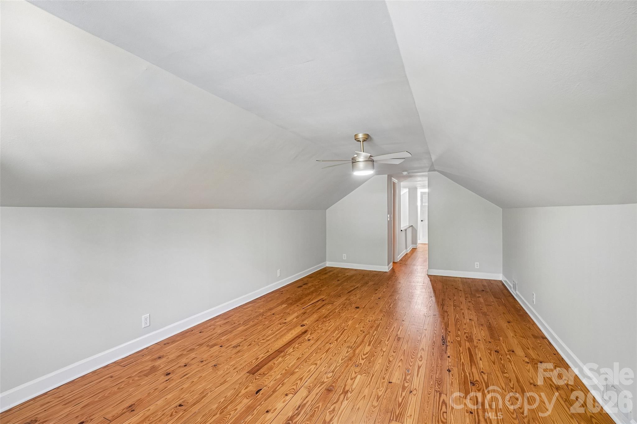 28 Ridgefield Place — Asheville