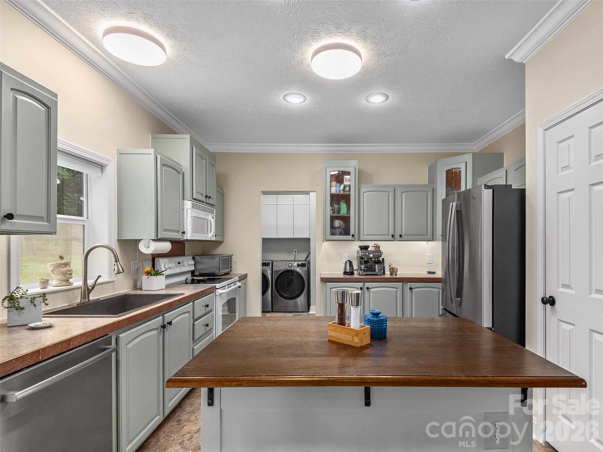 9 Cedar Hill Road — Asheville