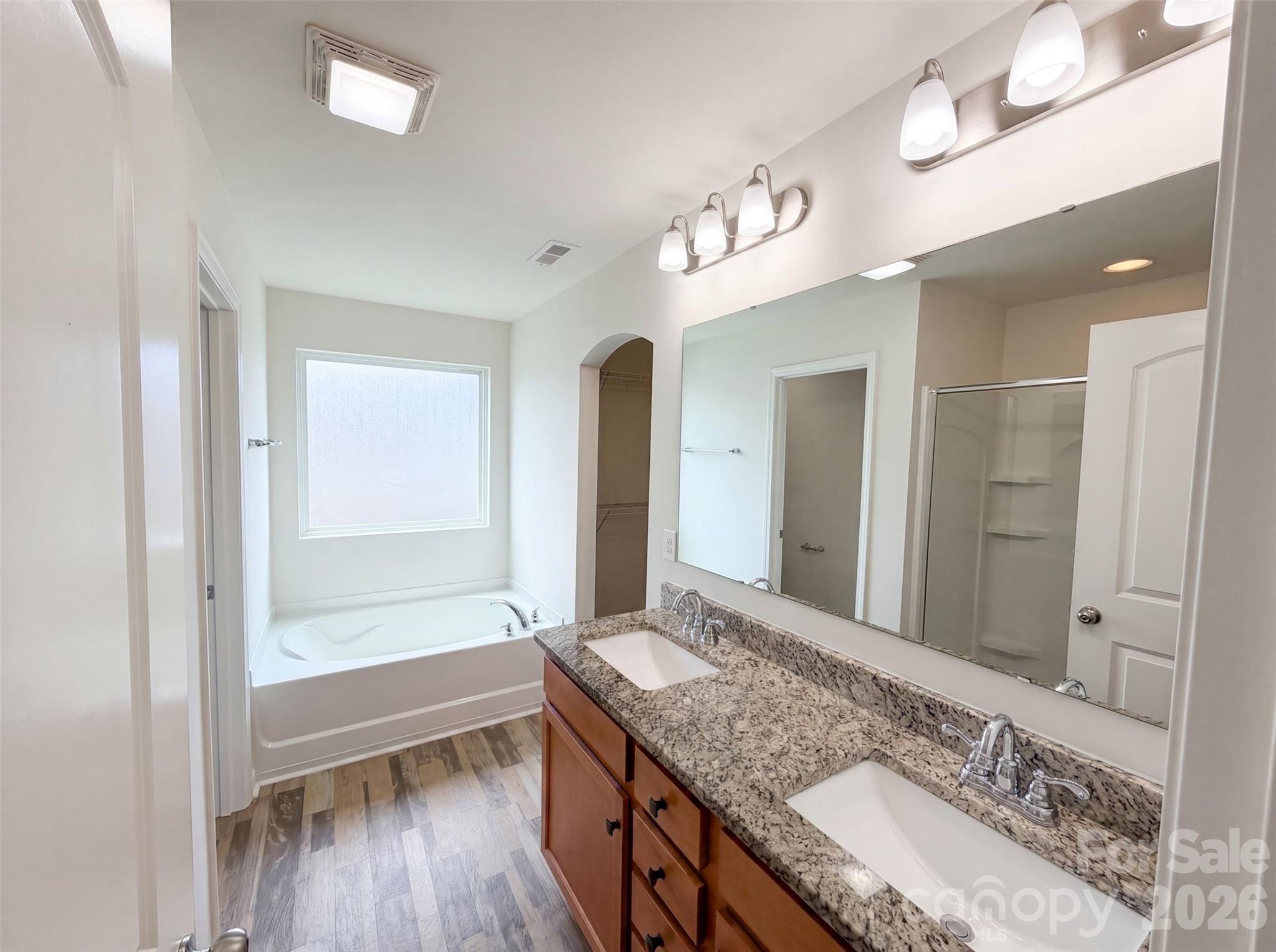 1708 Sawtooth Court — Landis