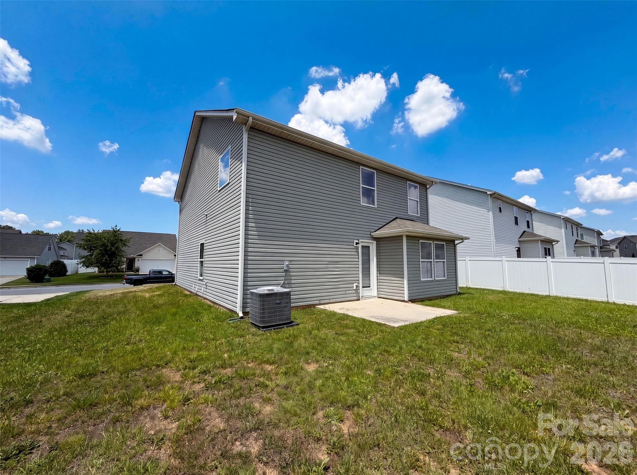 1708 Sawtooth Court — Landis