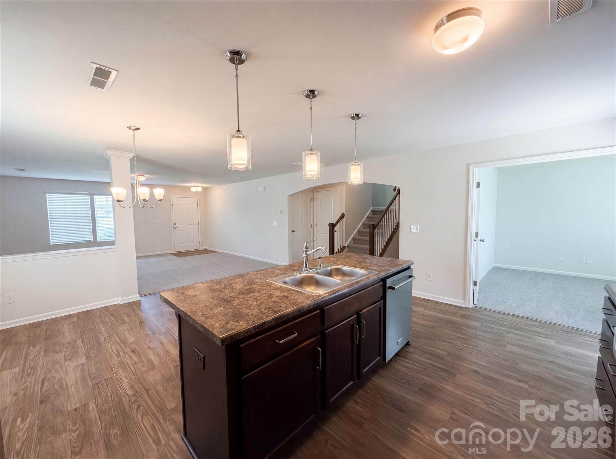 1708 Sawtooth Court — Landis