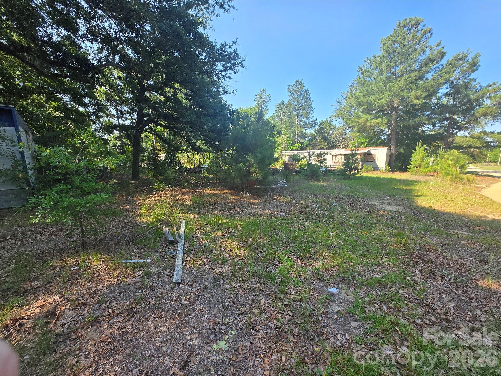 134 Duncan Road — Hamlet