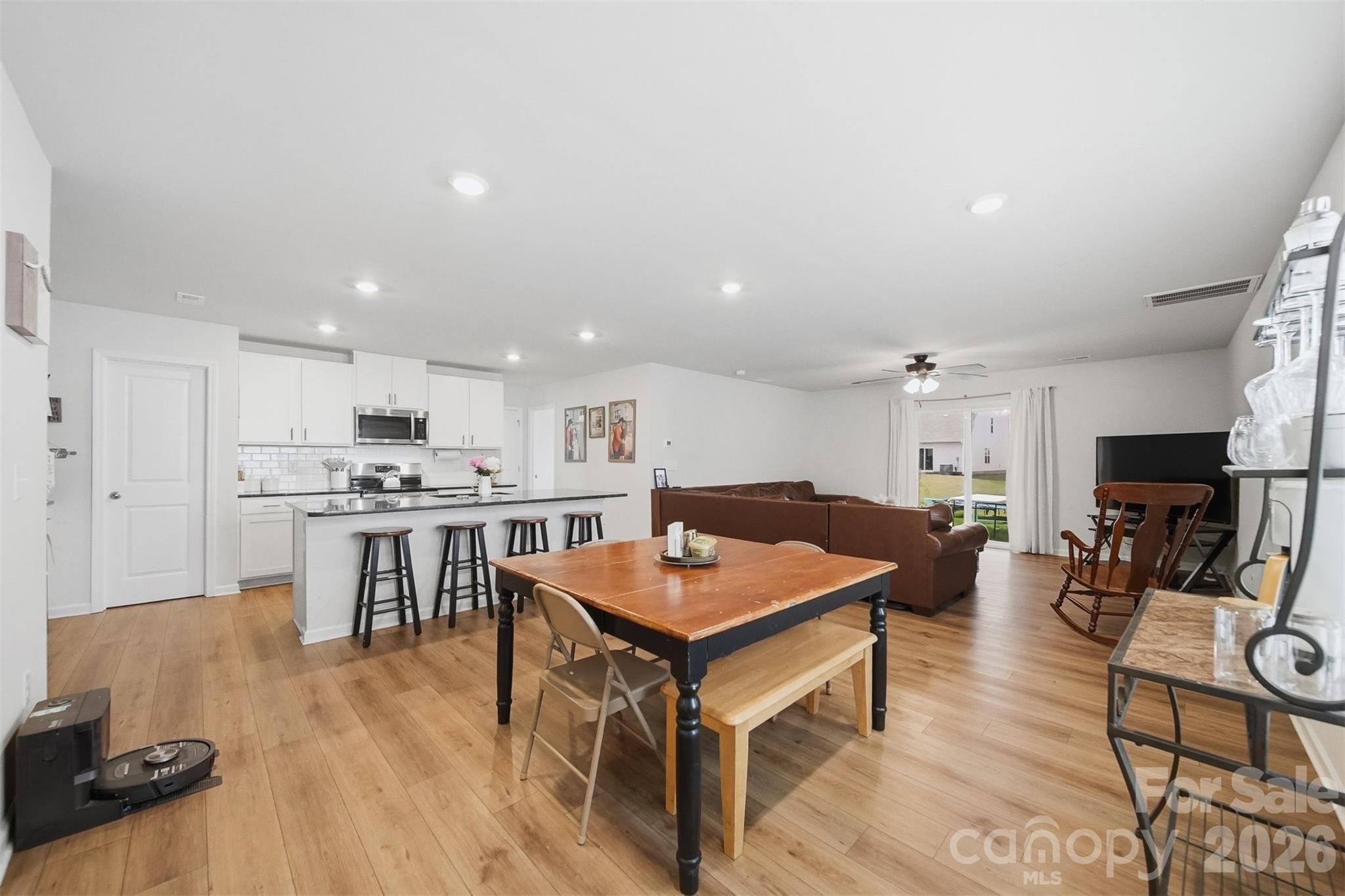 2464 Trollinger Drive — Catawba