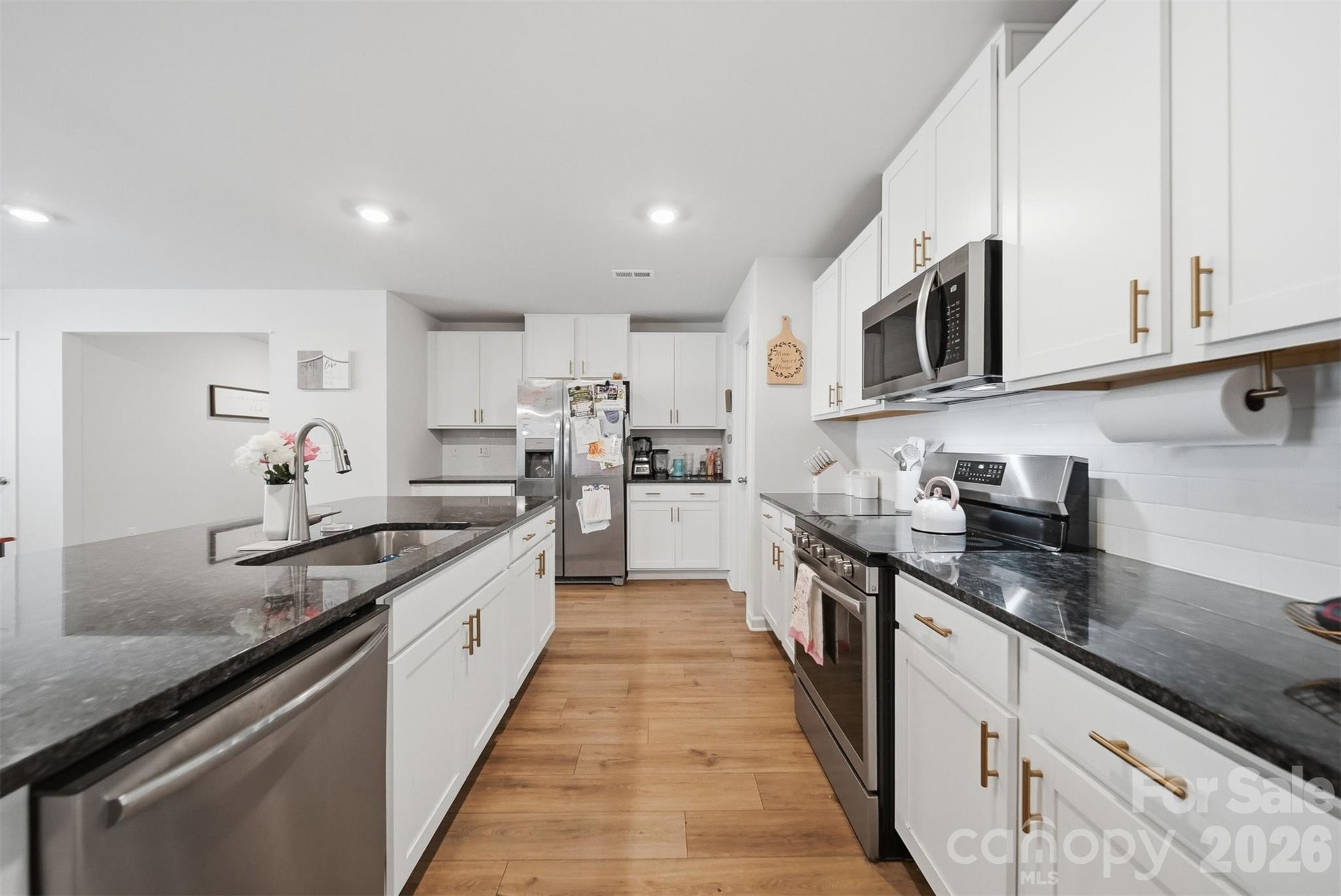 2464 Trollinger Drive — Catawba