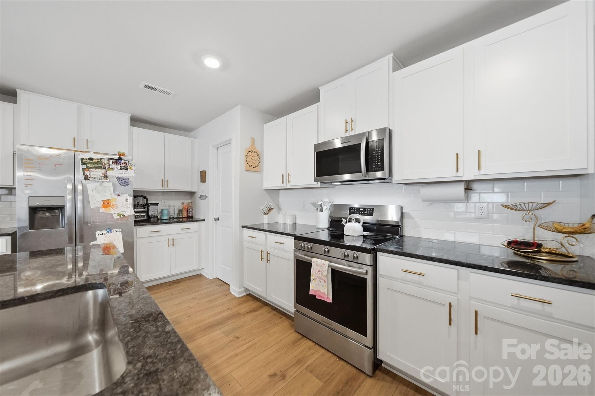 2464 Trollinger Drive — Catawba