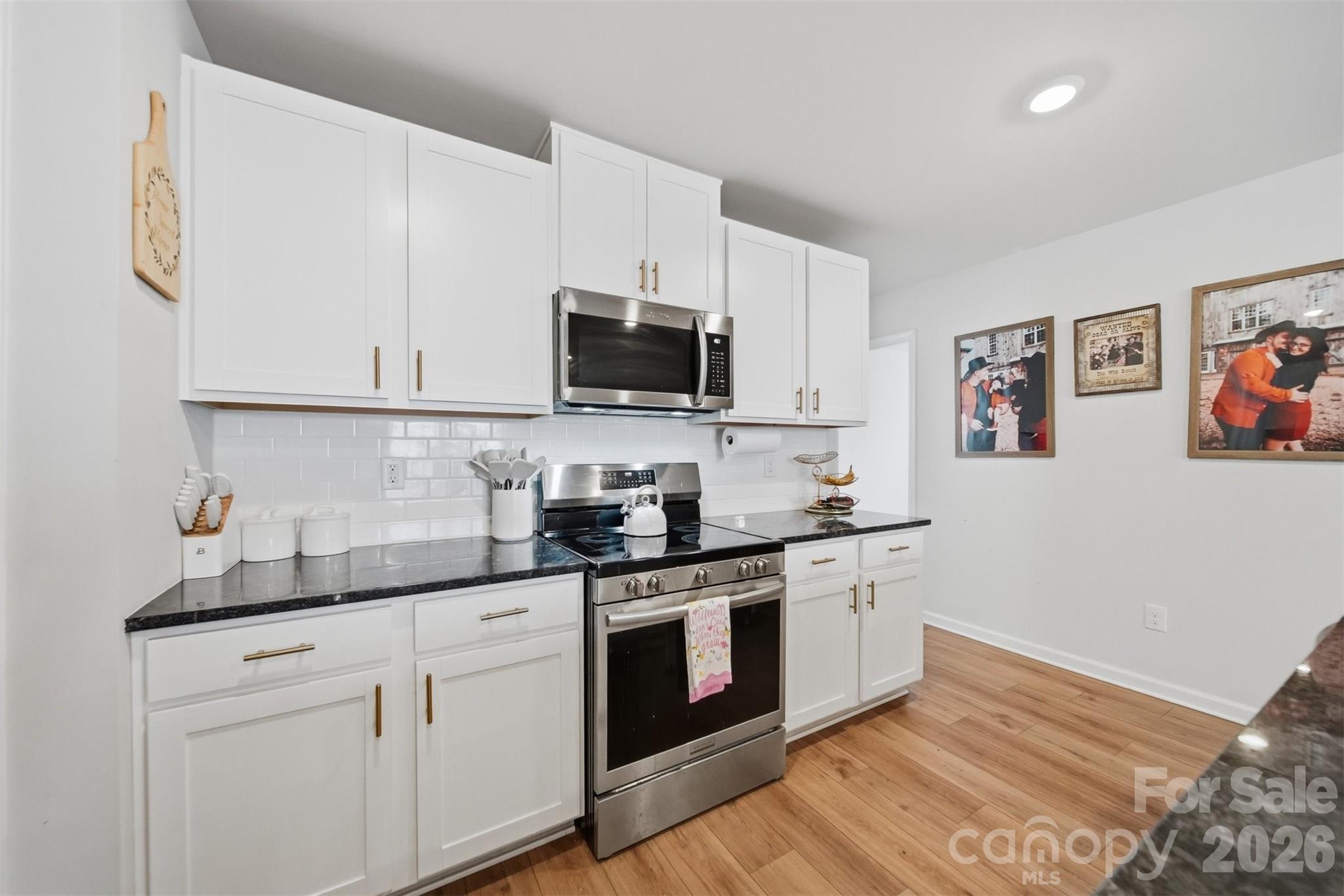 2464 Trollinger Drive — Catawba