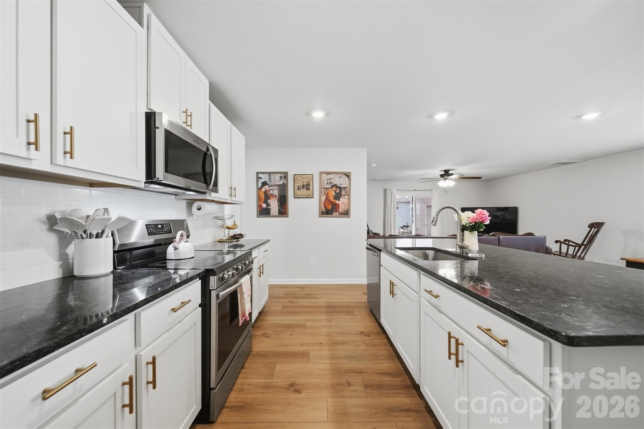 2464 Trollinger Drive — Catawba