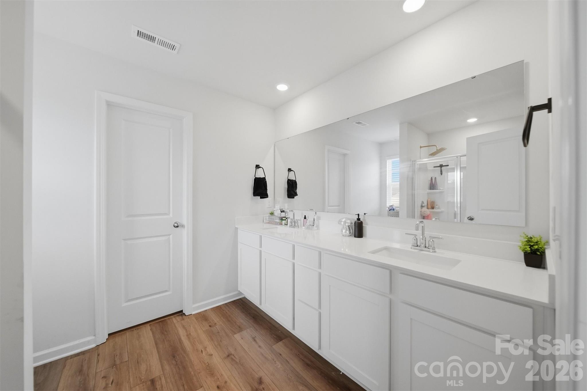 2464 Trollinger Drive — Catawba