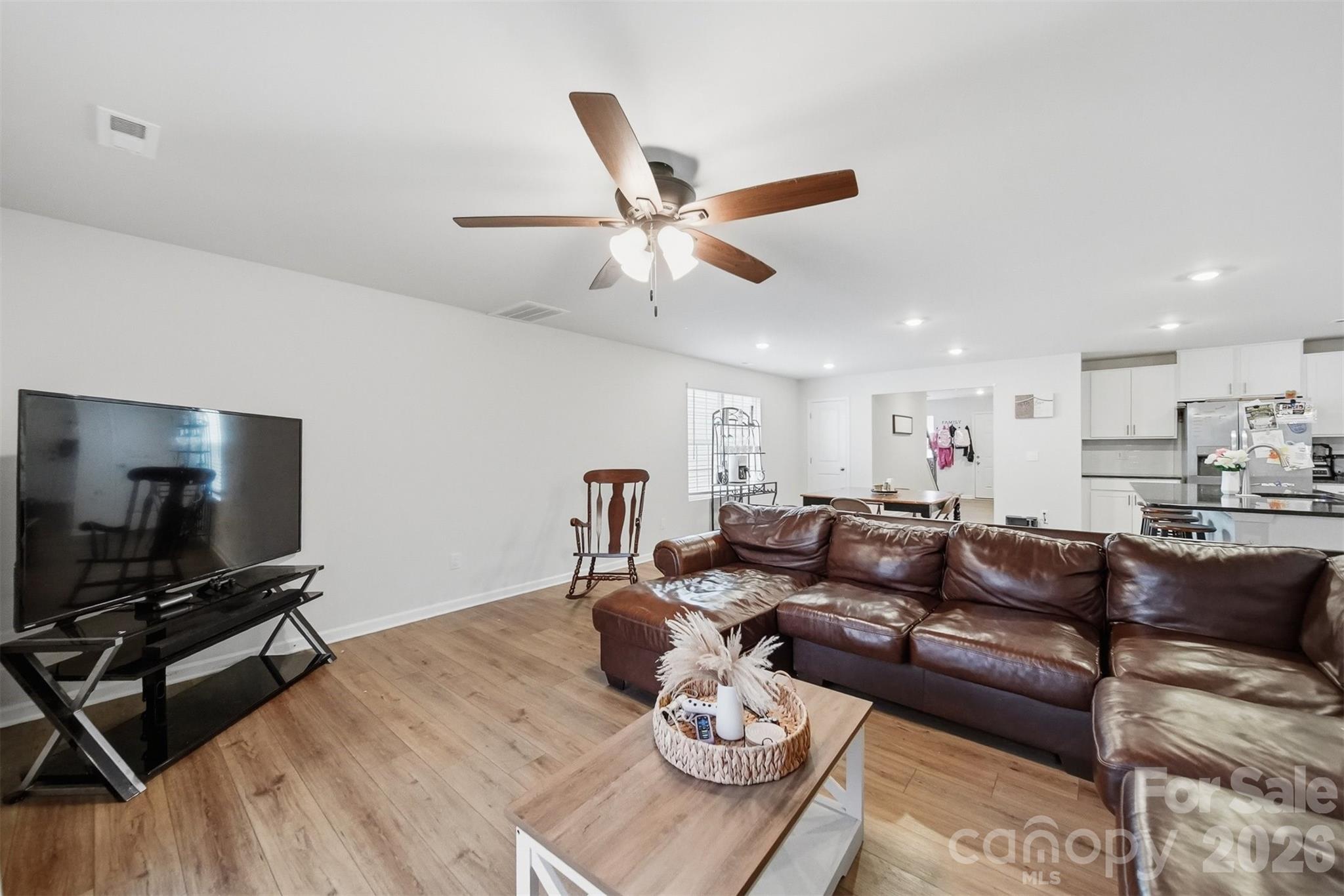 2464 Trollinger Drive — Catawba