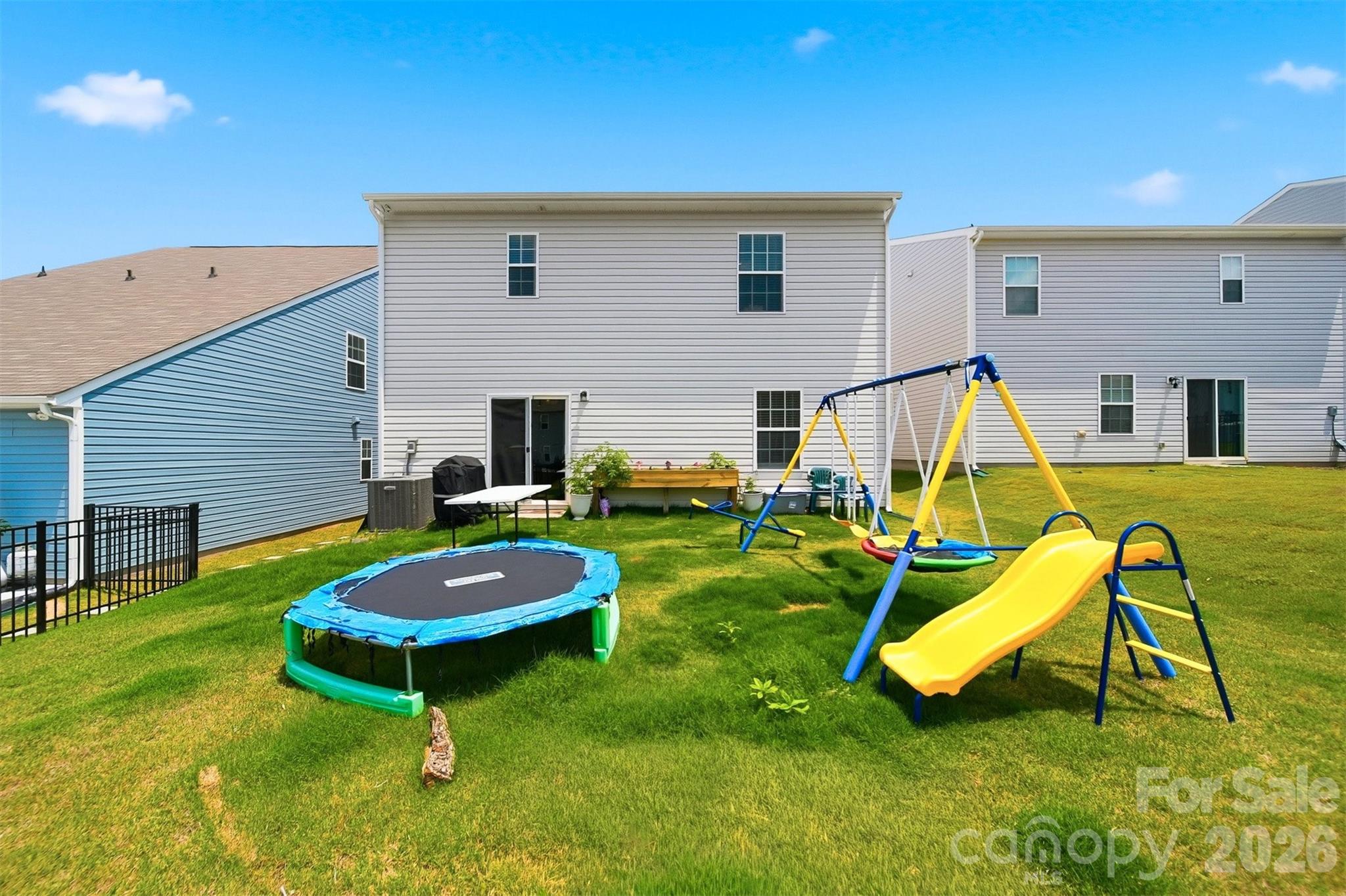 2464 Trollinger Drive — Catawba