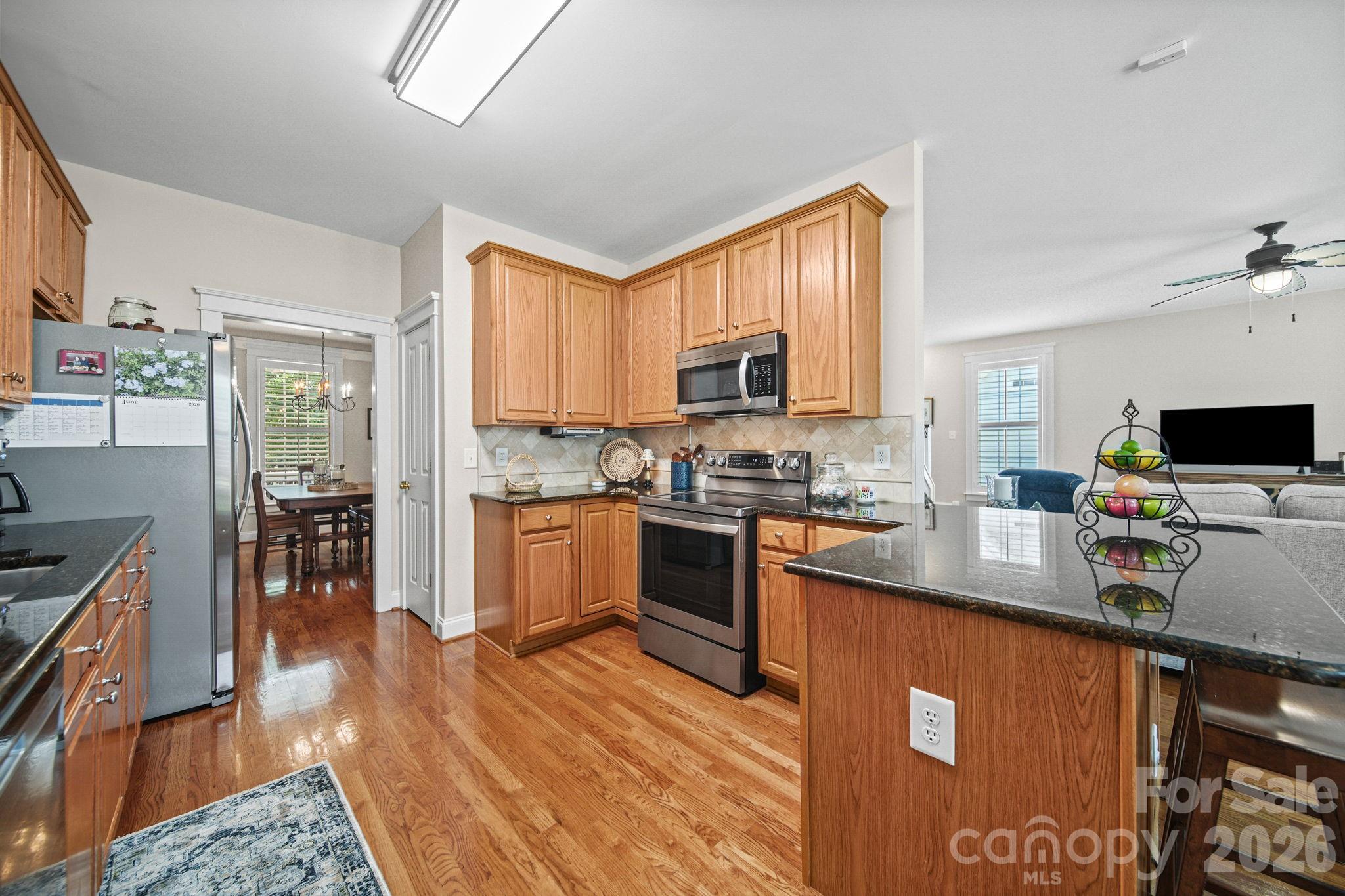 7800 Red Oaks Trail — Waxhaw
