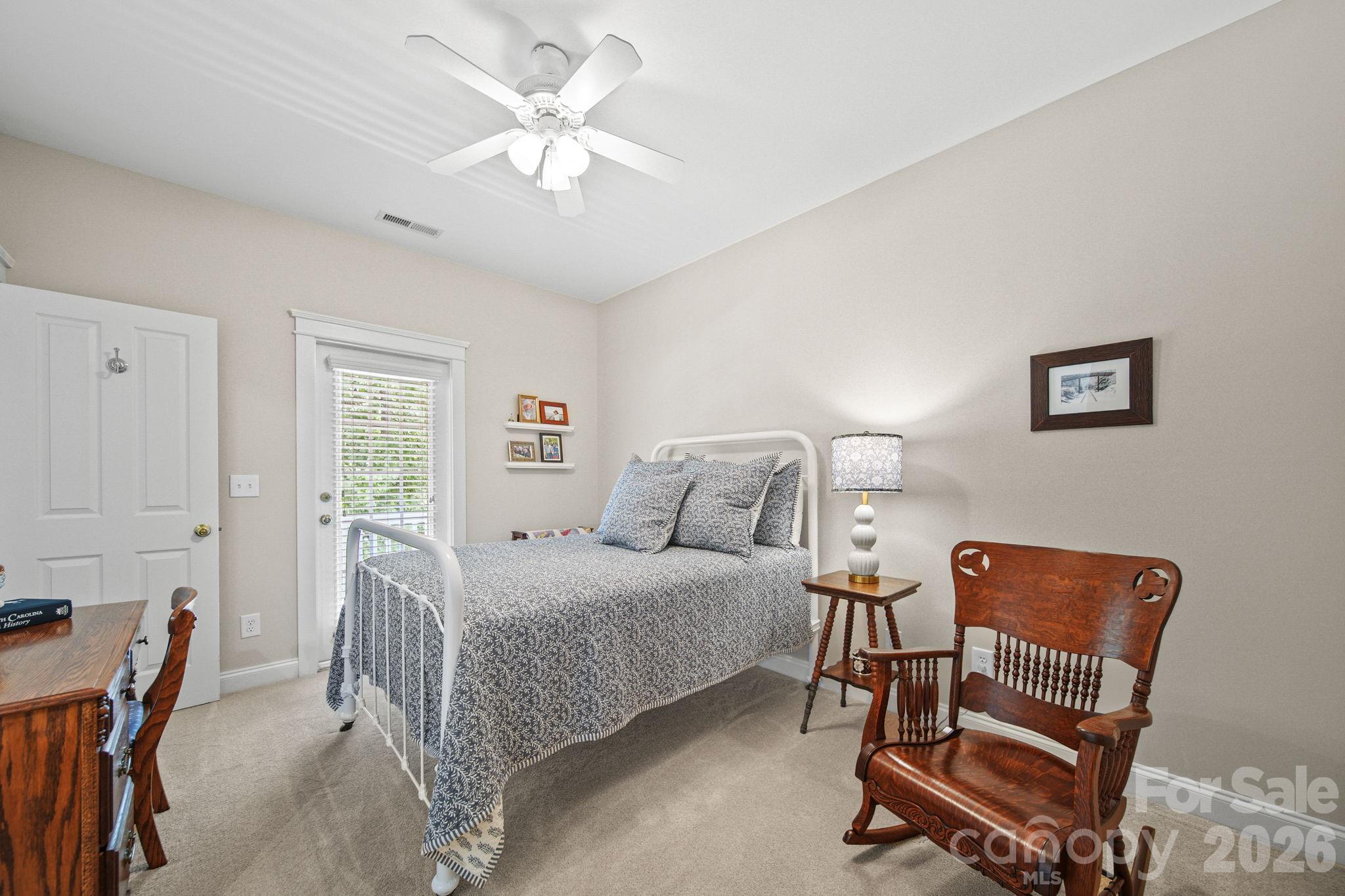 7800 Red Oaks Trail — Waxhaw