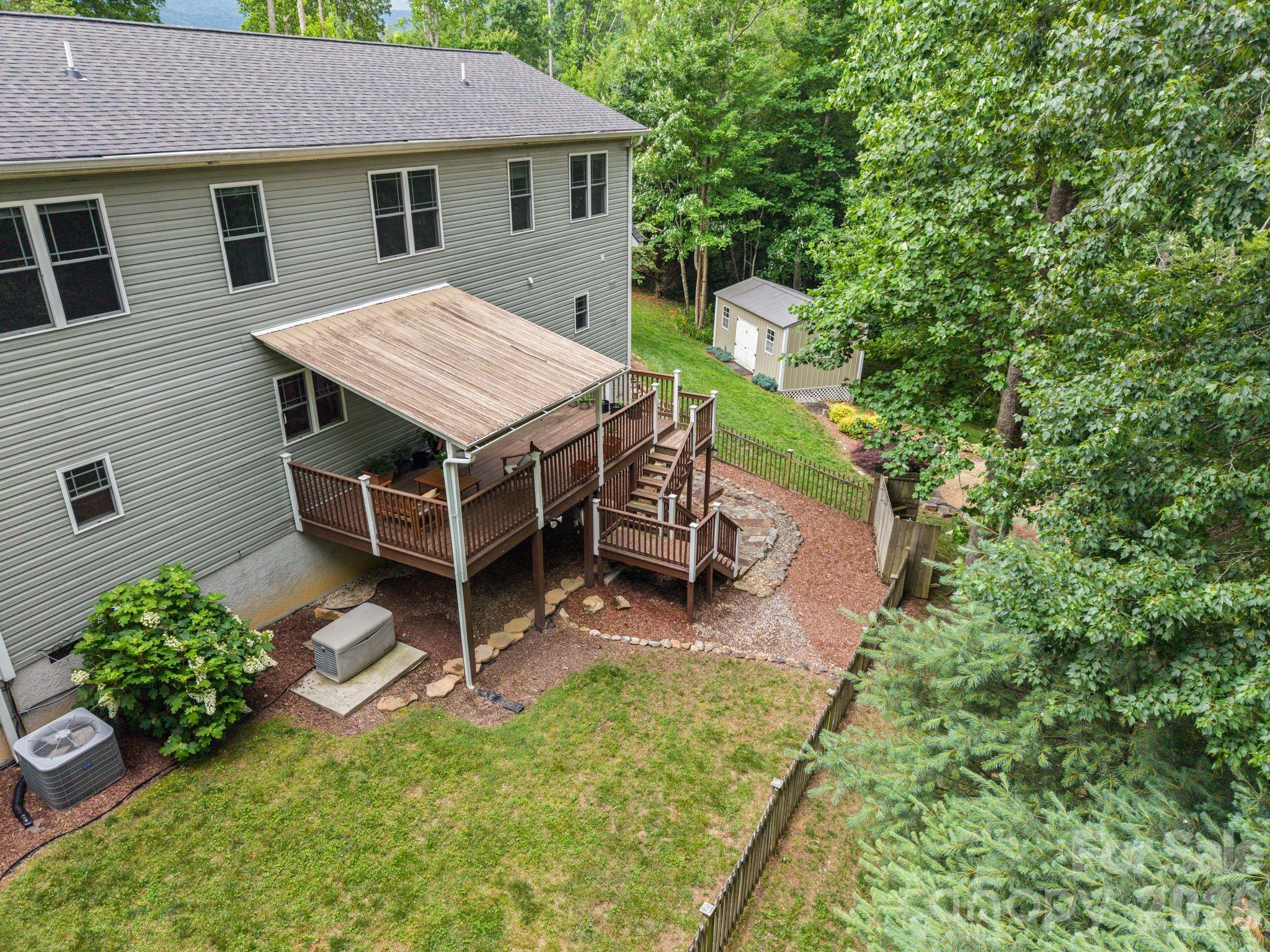 813 Beech Tree Place — Hendersonville