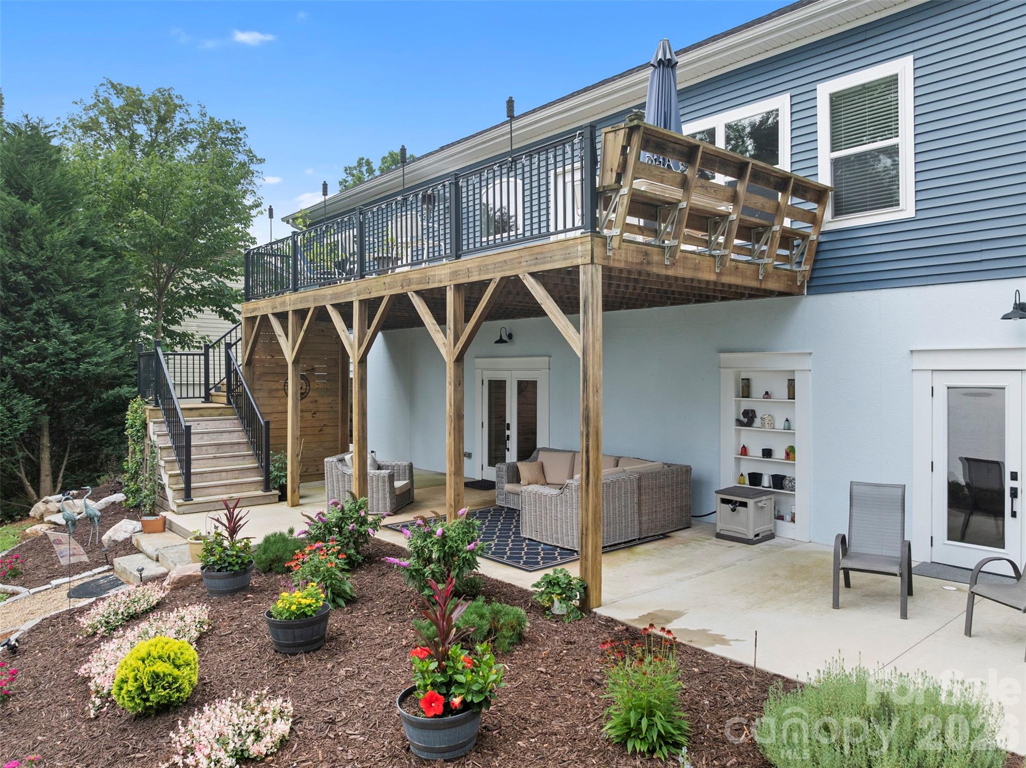 645 Riverside Drive — Lexington
