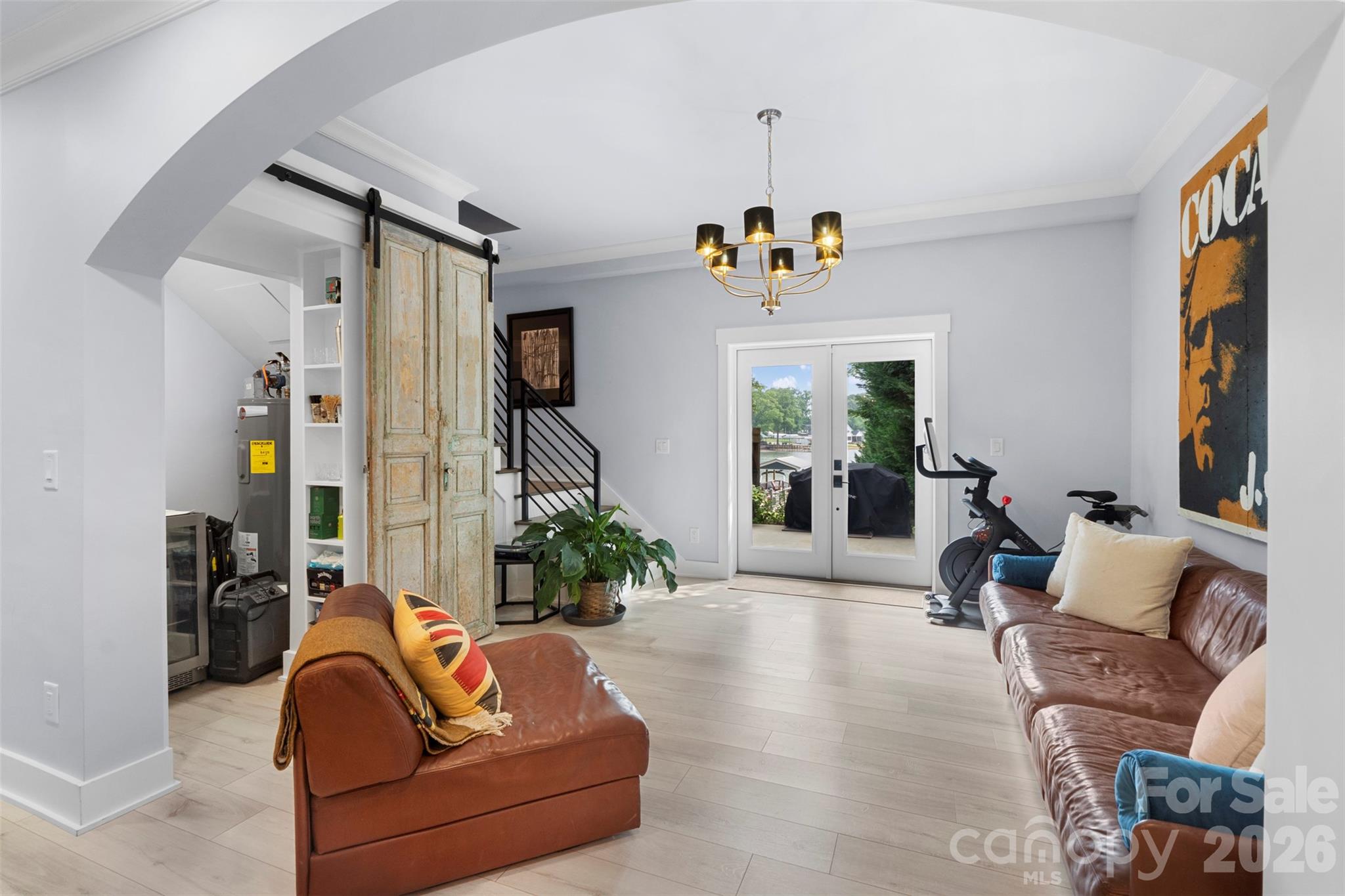 645 Riverside Drive — Lexington