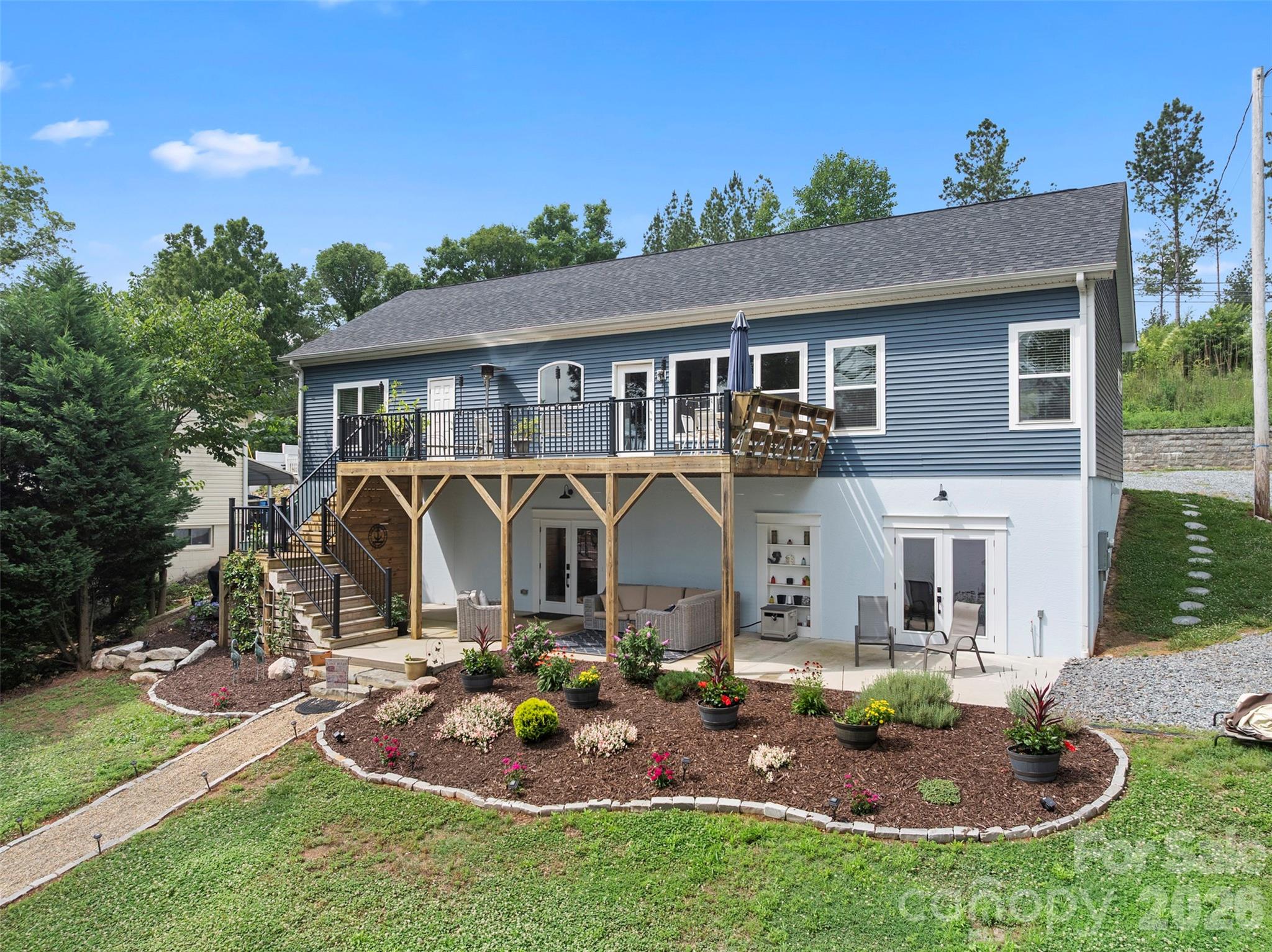 645 Riverside Drive — Lexington