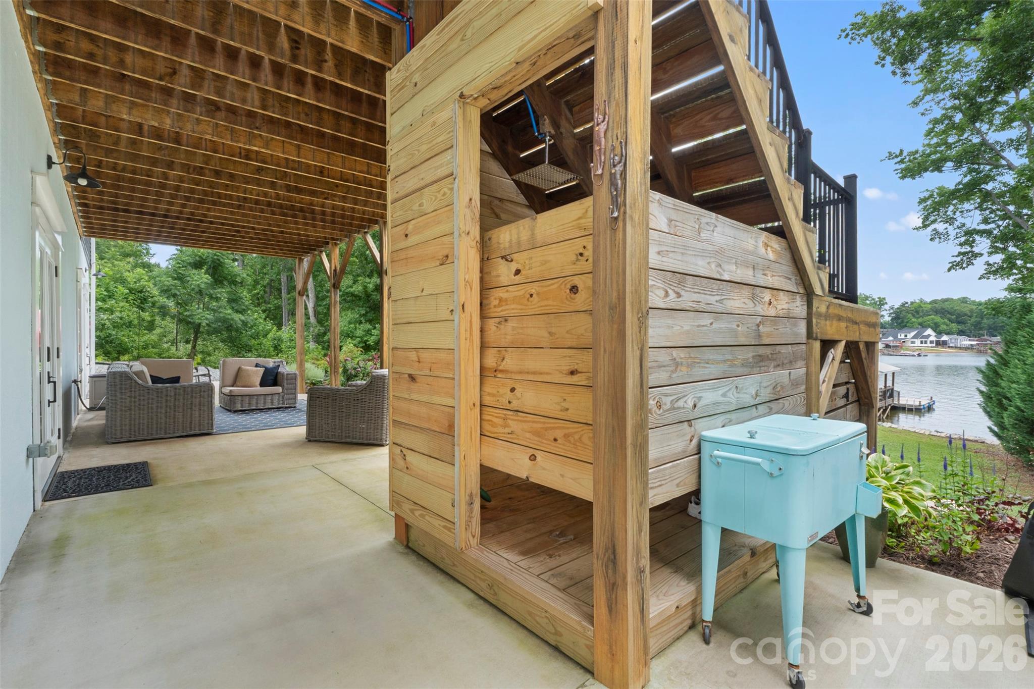 645 Riverside Drive — Lexington