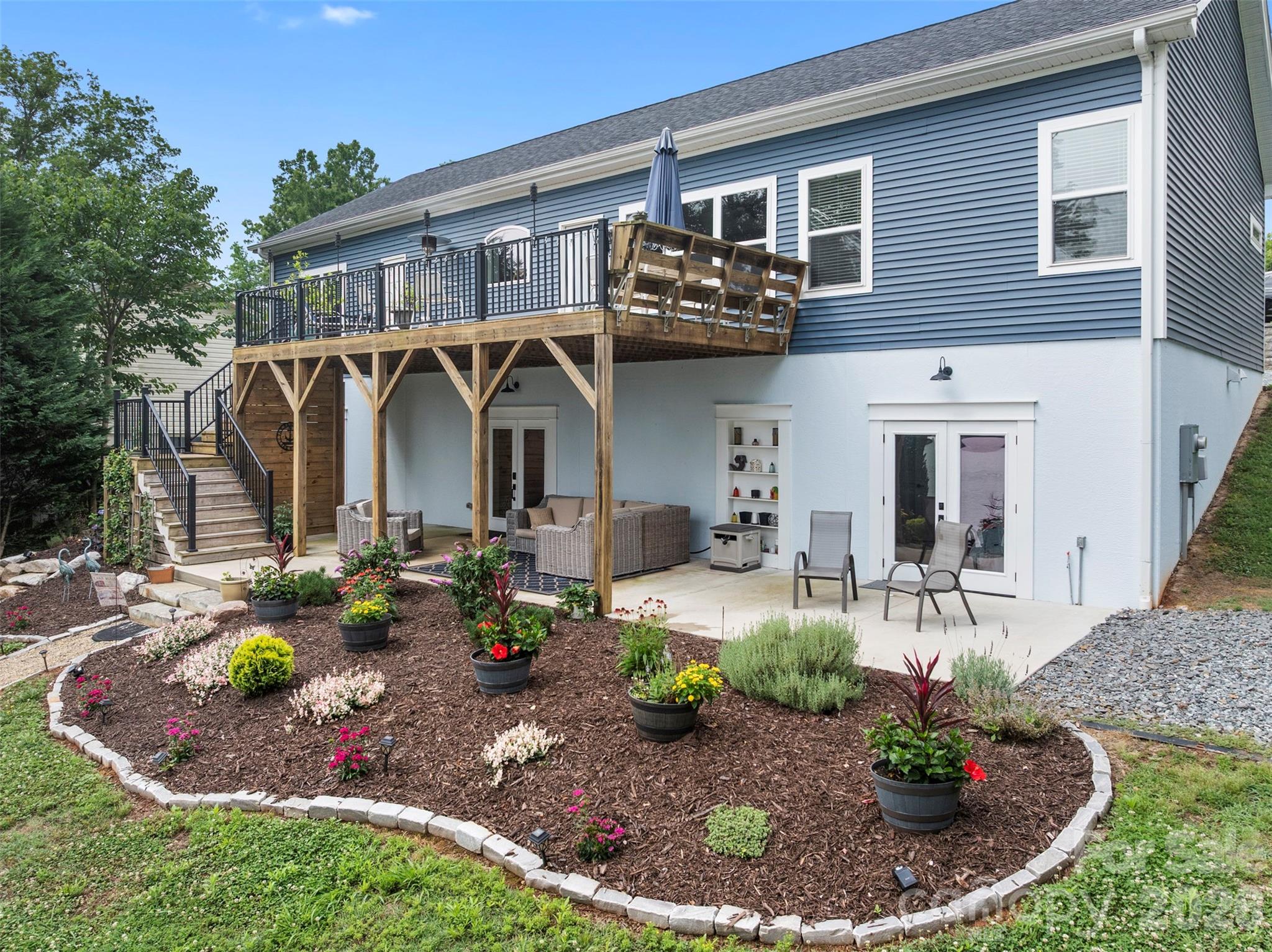 645 Riverside Drive — Lexington