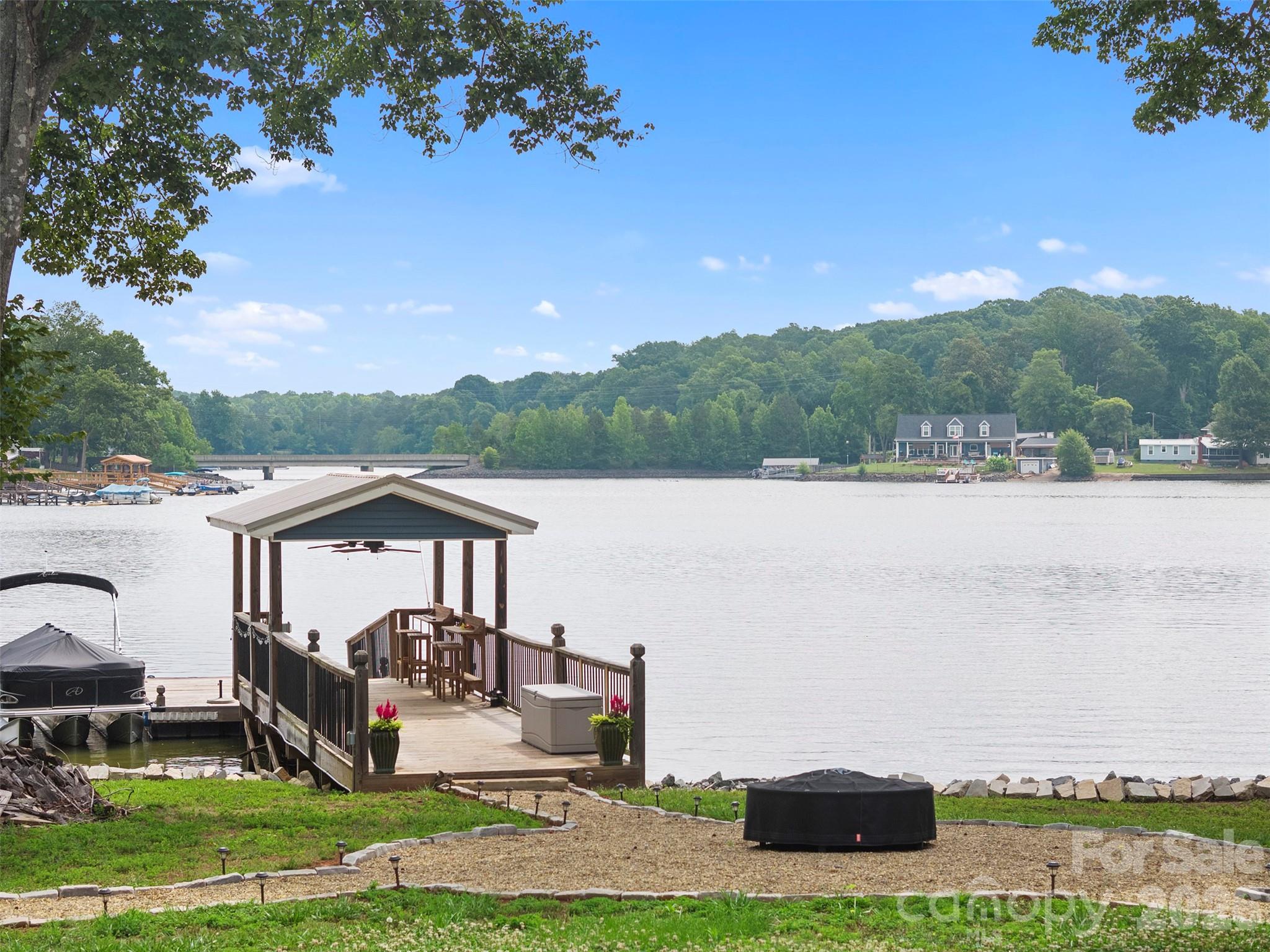 645 Riverside Drive — Lexington