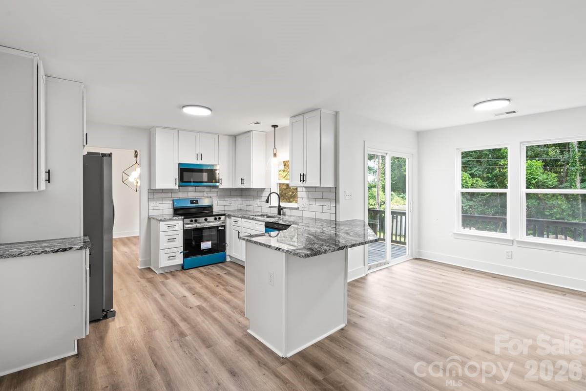 2033 Colony Hill Drive — Charlotte