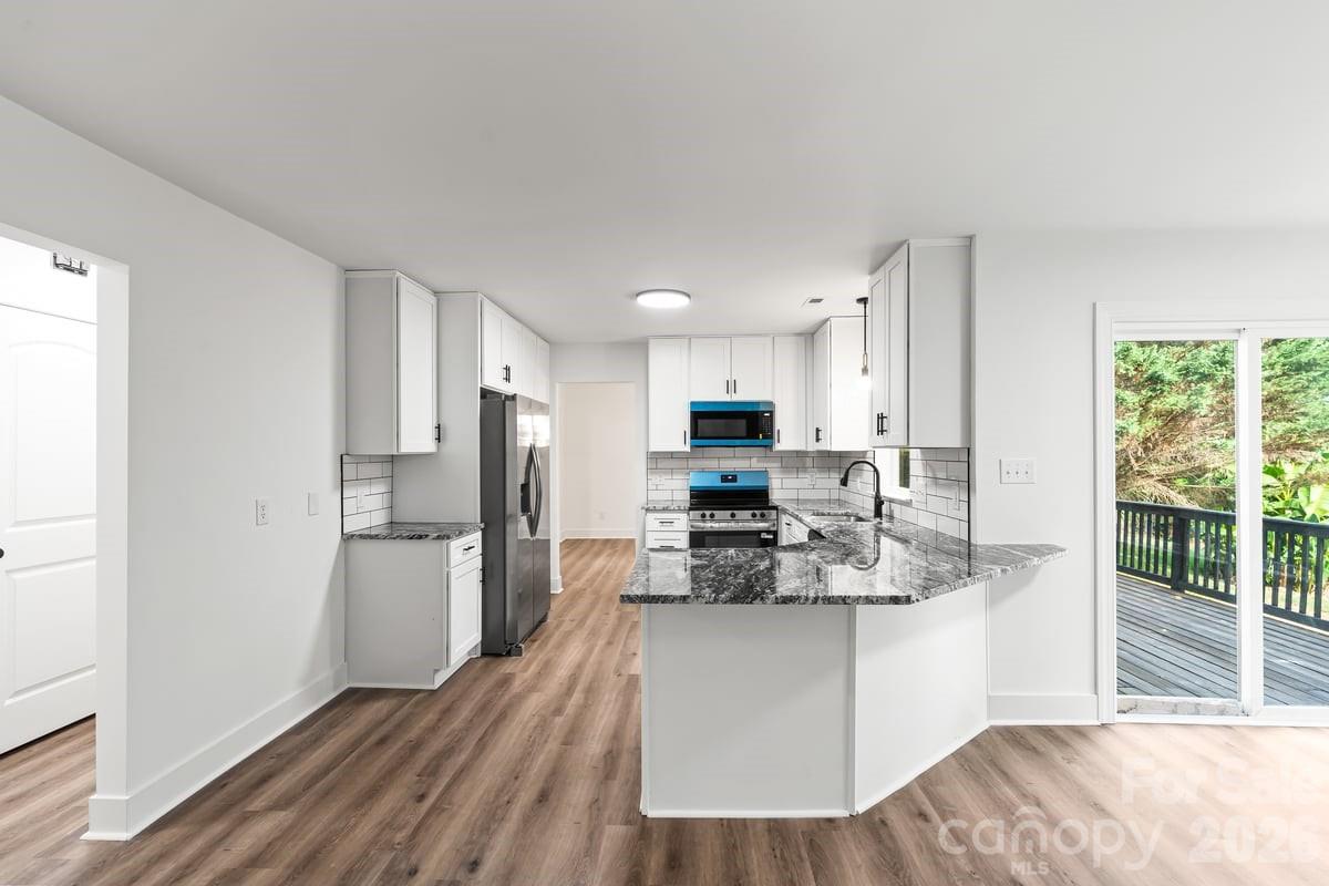 2033 Colony Hill Drive — Charlotte