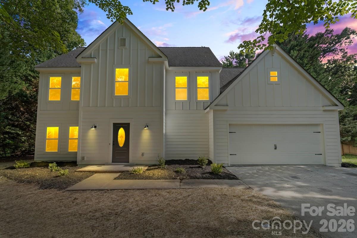2033 Colony Hill Drive — Charlotte