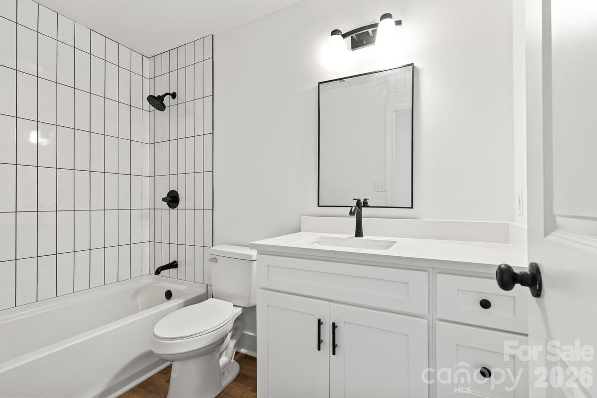 2033 Colony Hill Drive — Charlotte