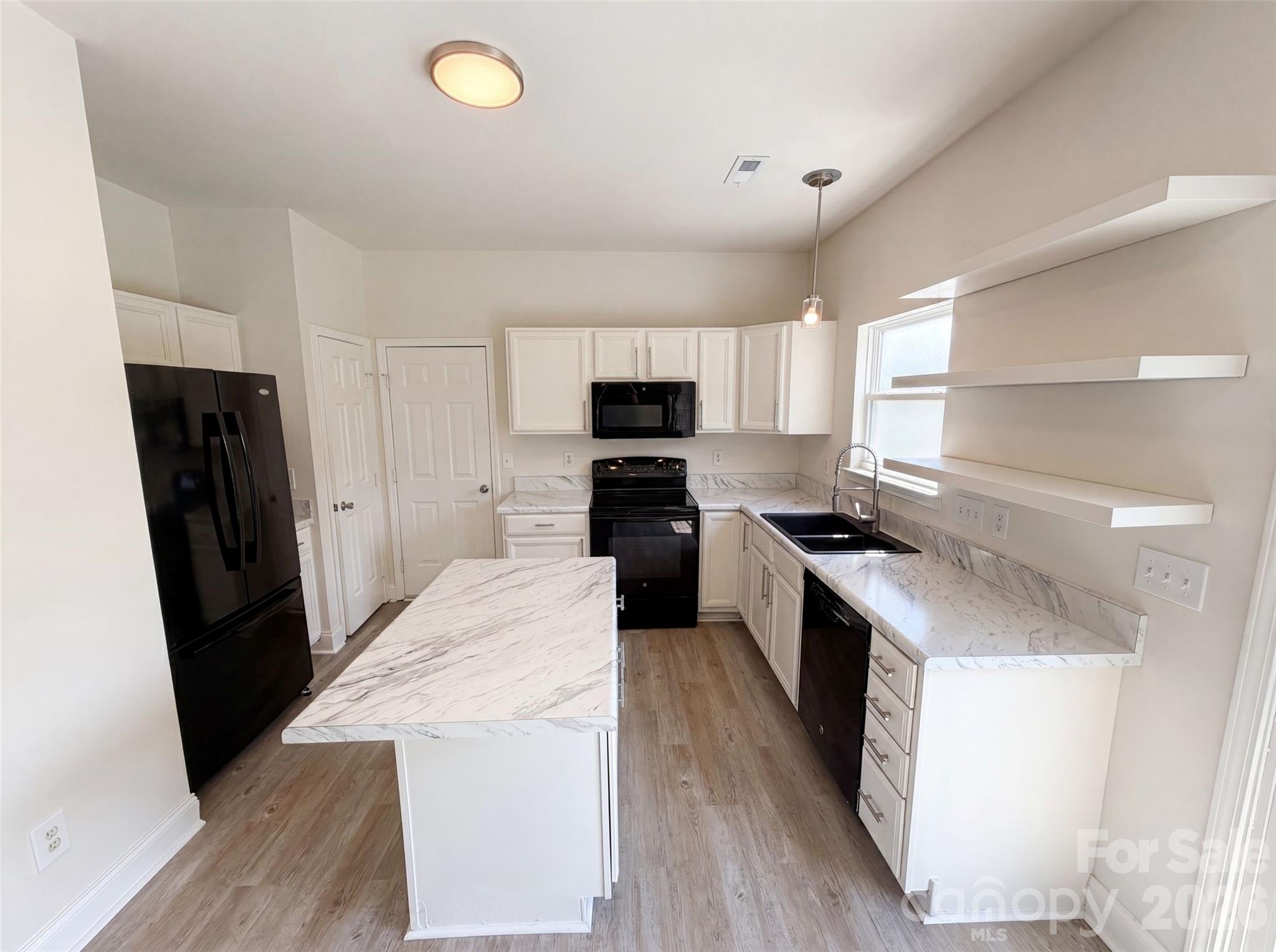 11805 Guildhall Lane — Charlotte