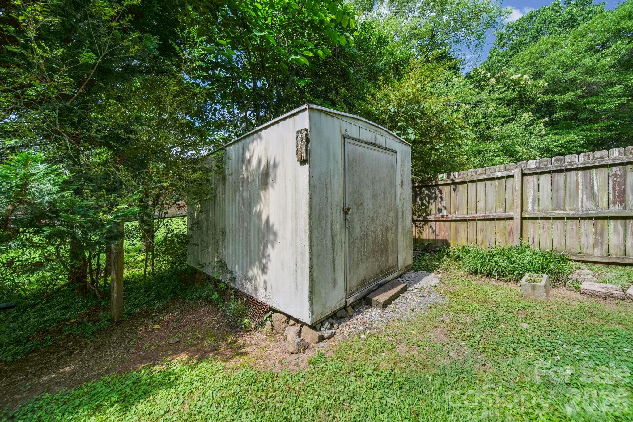 214 Walnut Avenue — Mount Holly