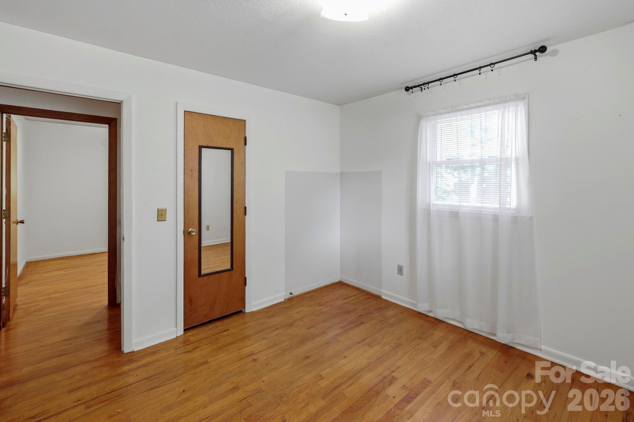 137 Matheny Street — Forest City