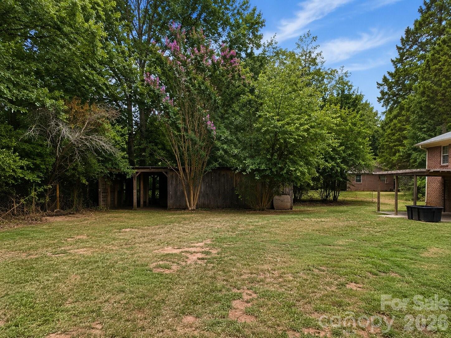 137 Matheny Street — Forest City
