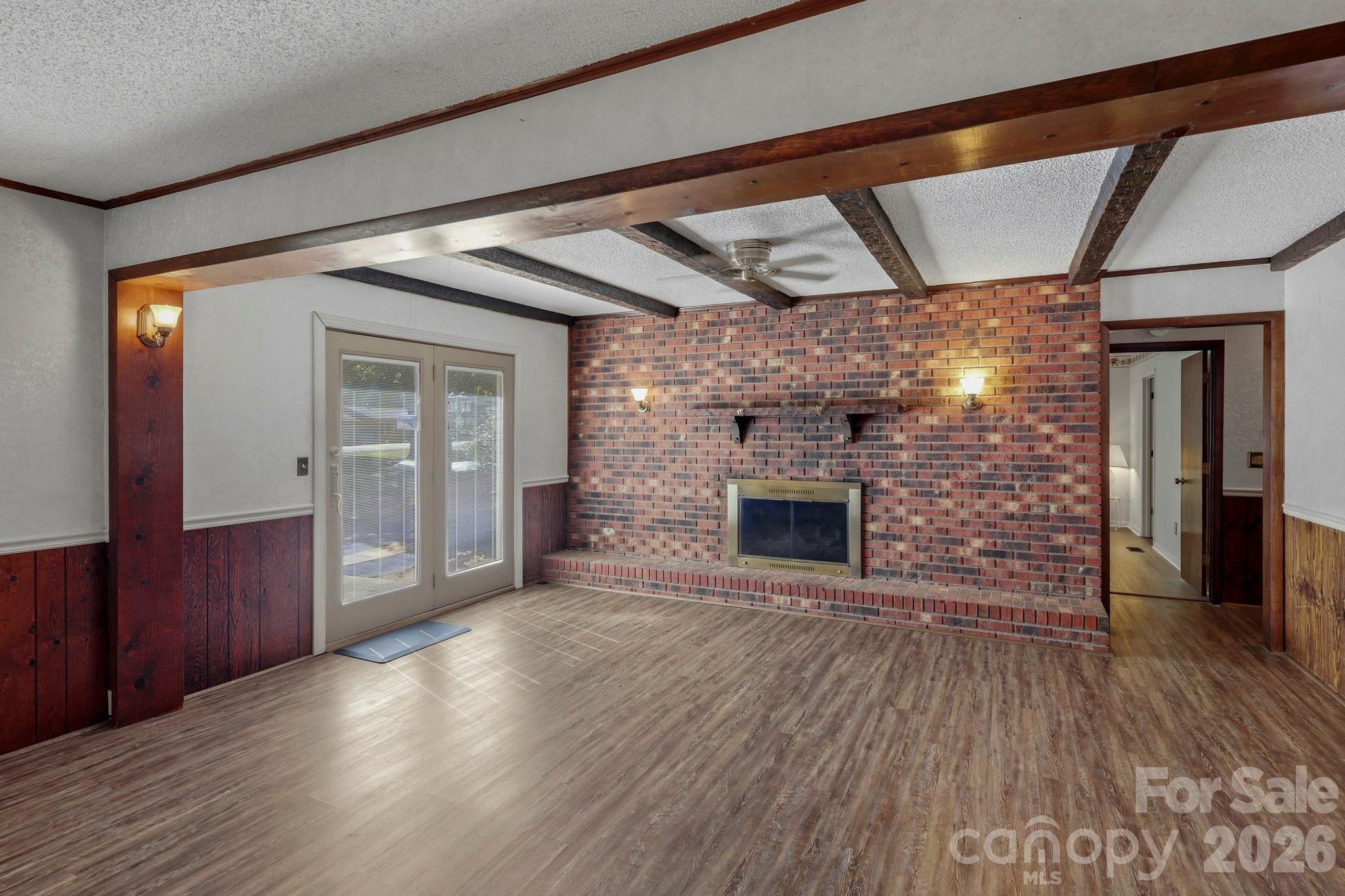 137 Matheny Street — Forest City