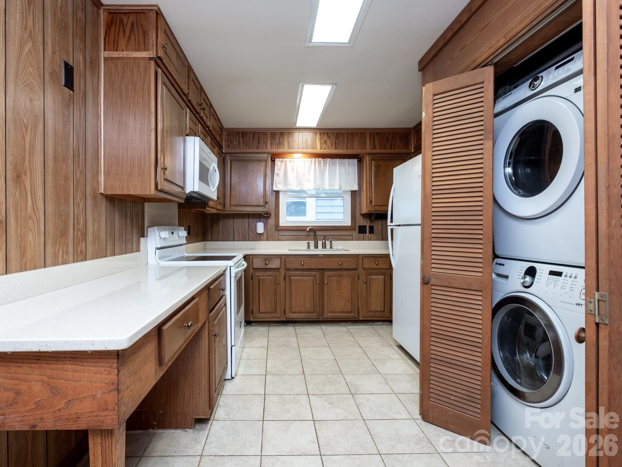766 Skyland Drive #11 & 18 — Pisgah Forest