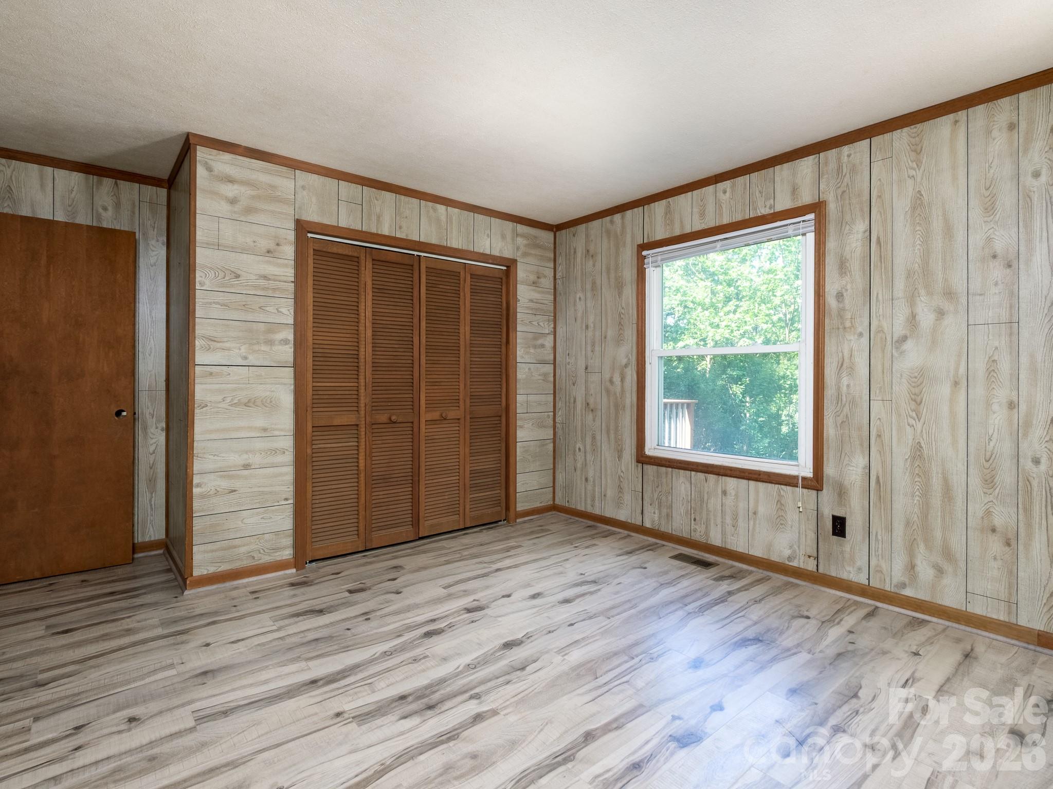 766 Skyland Drive #11 & 18 — Pisgah Forest