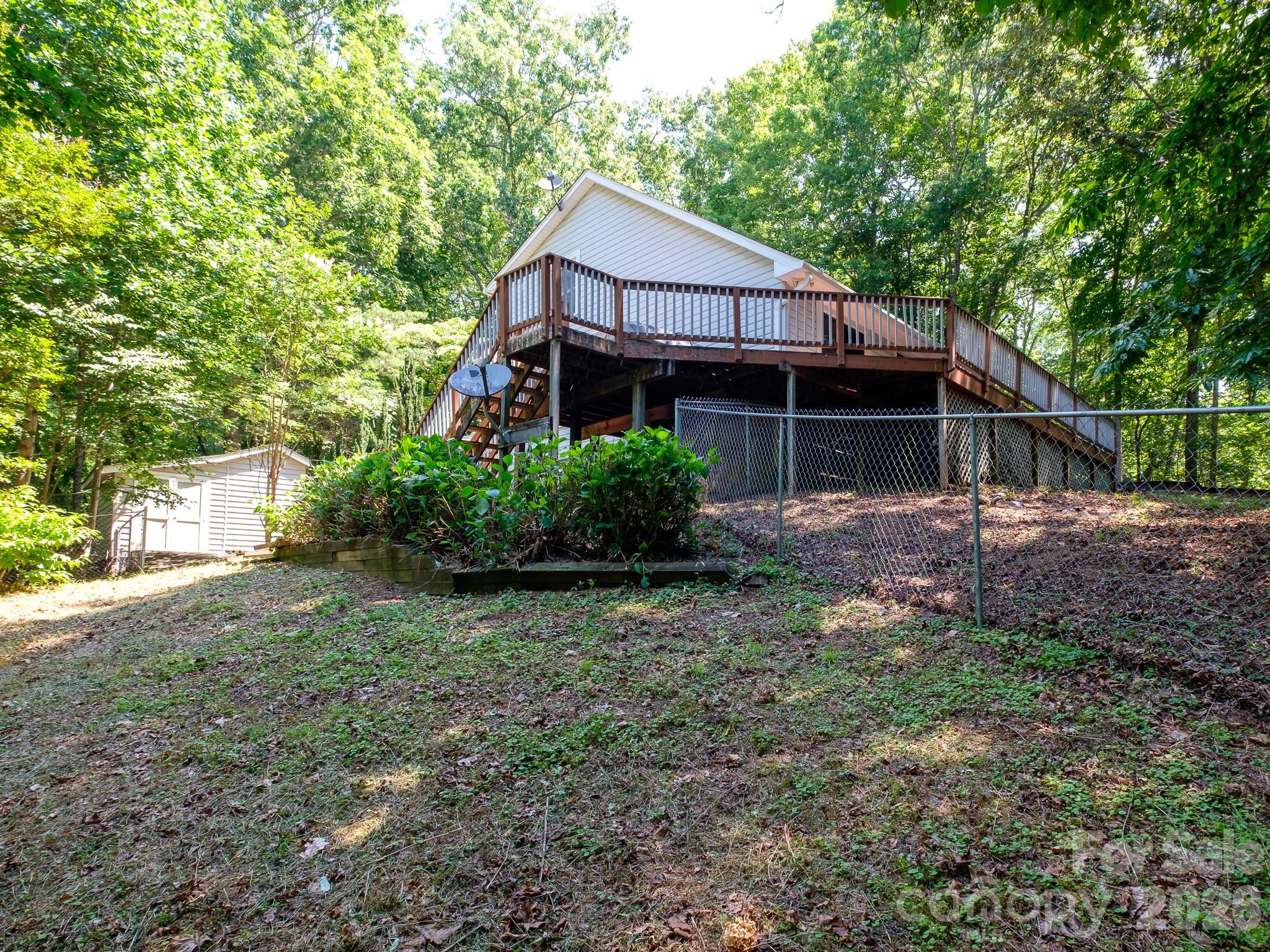 766 Skyland Drive #11 & 18 — Pisgah Forest